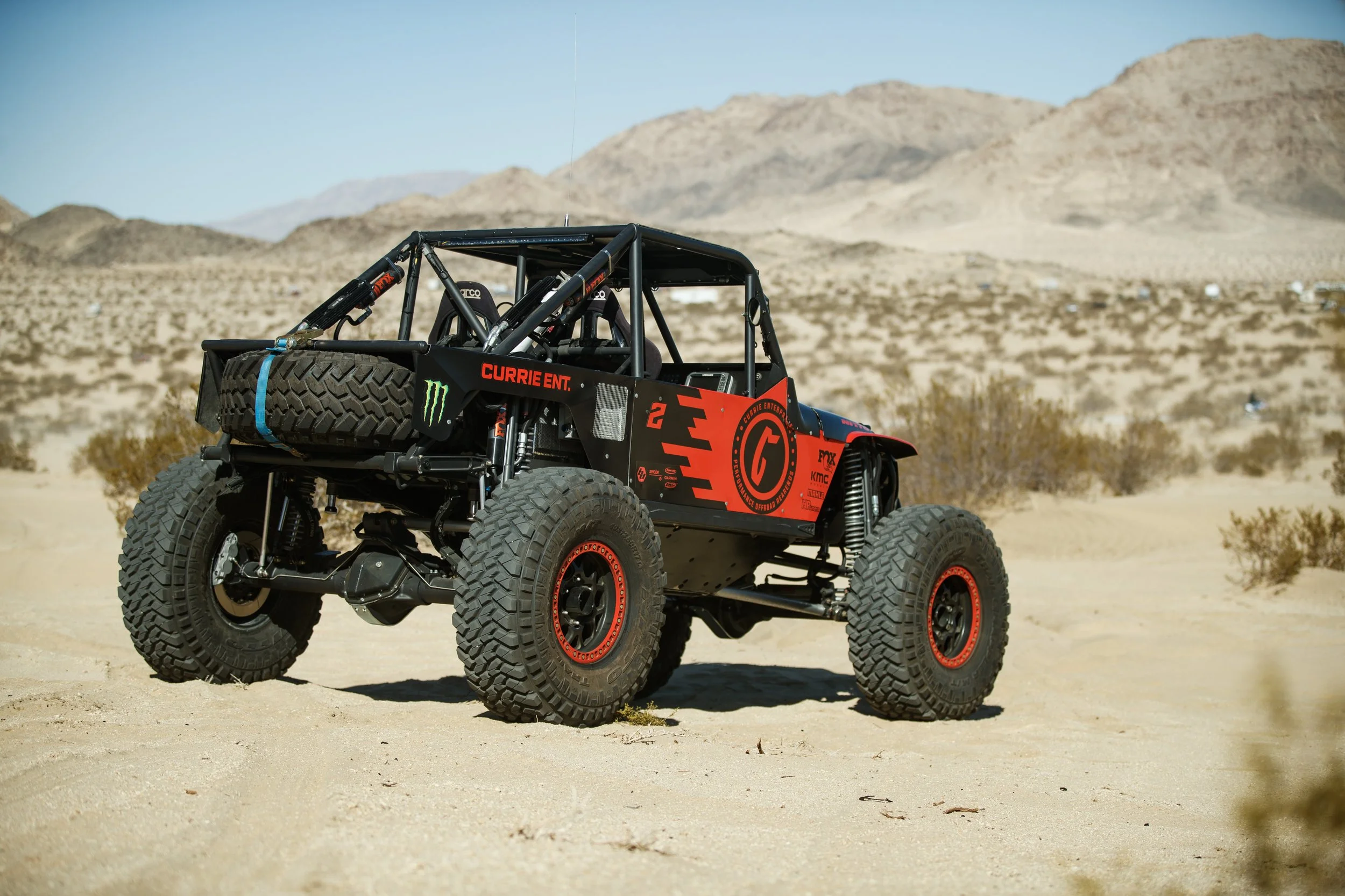 2_7_CaseyCurrie_KingofHammers_JohnsonValleyCA_Day6_DaytonaBeachFL_88Car_NoCrop_011.jpg
