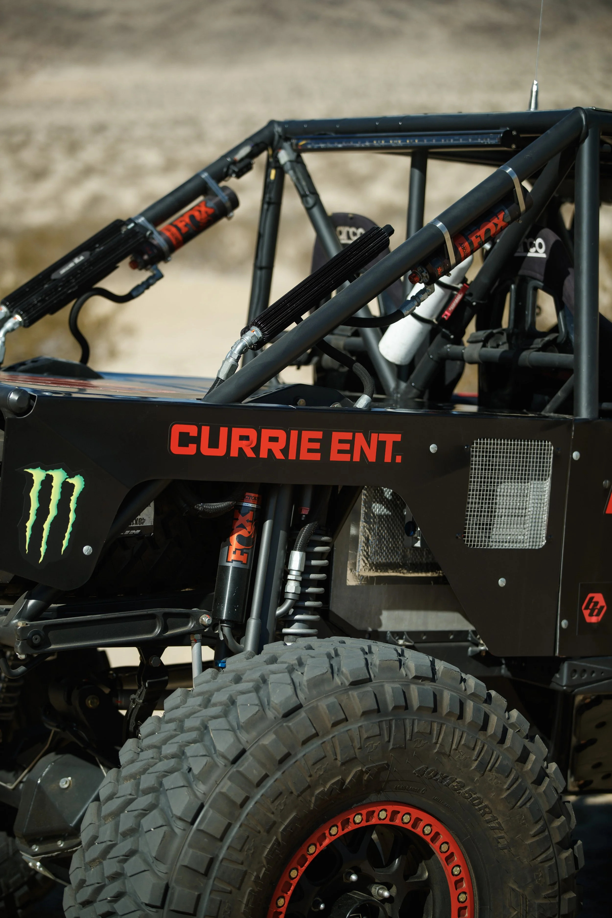 2_7_CaseyCurrie_KingofHammers_JohnsonValleyCA_Day6_DaytonaBeachFL_88Car_NoCrop_014.jpg