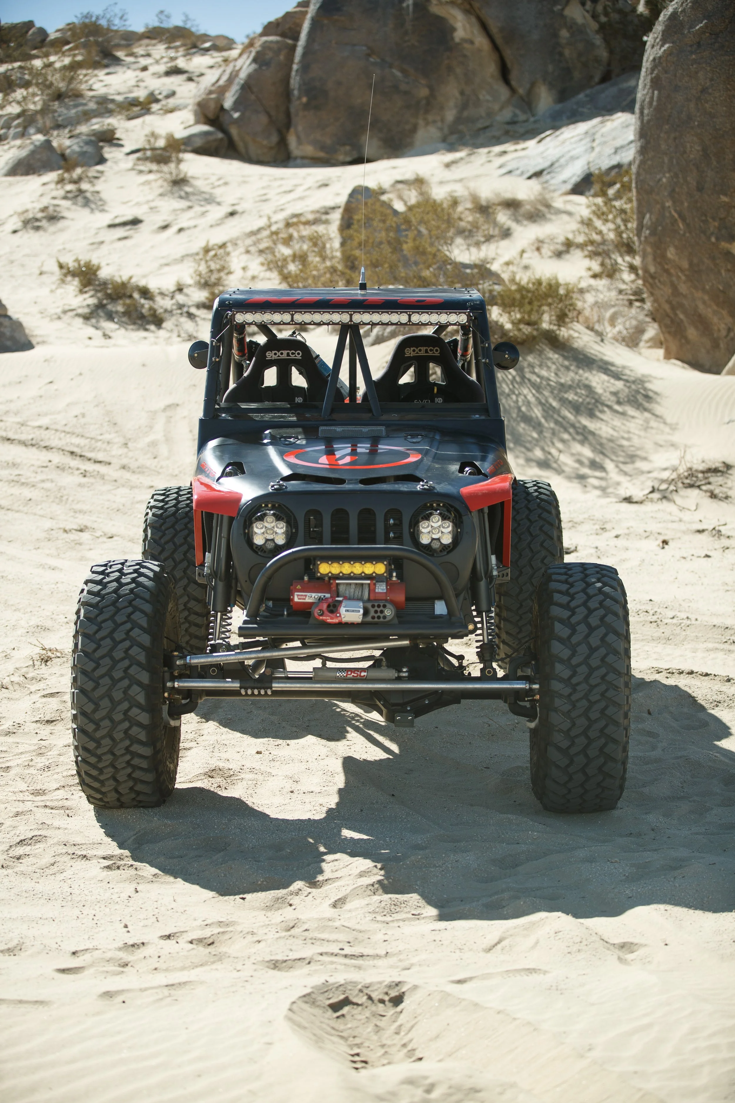 2_7_CaseyCurrie_KingofHammers_JohnsonValleyCA_Day6_DaytonaBeachFL_88Car_NoCrop_015.jpg