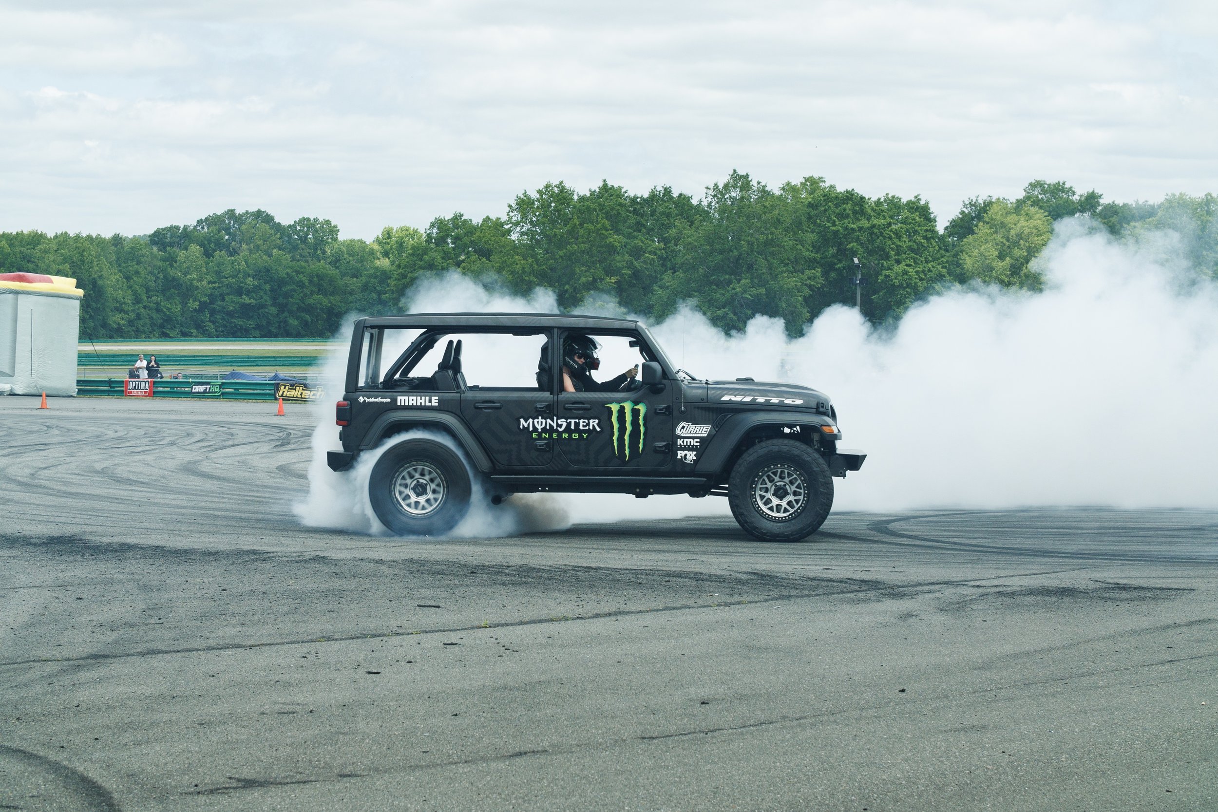 5_19_CaseyCurrie_HyperFest_AltonVA_DriftJeep_NoCrop_004.jpg