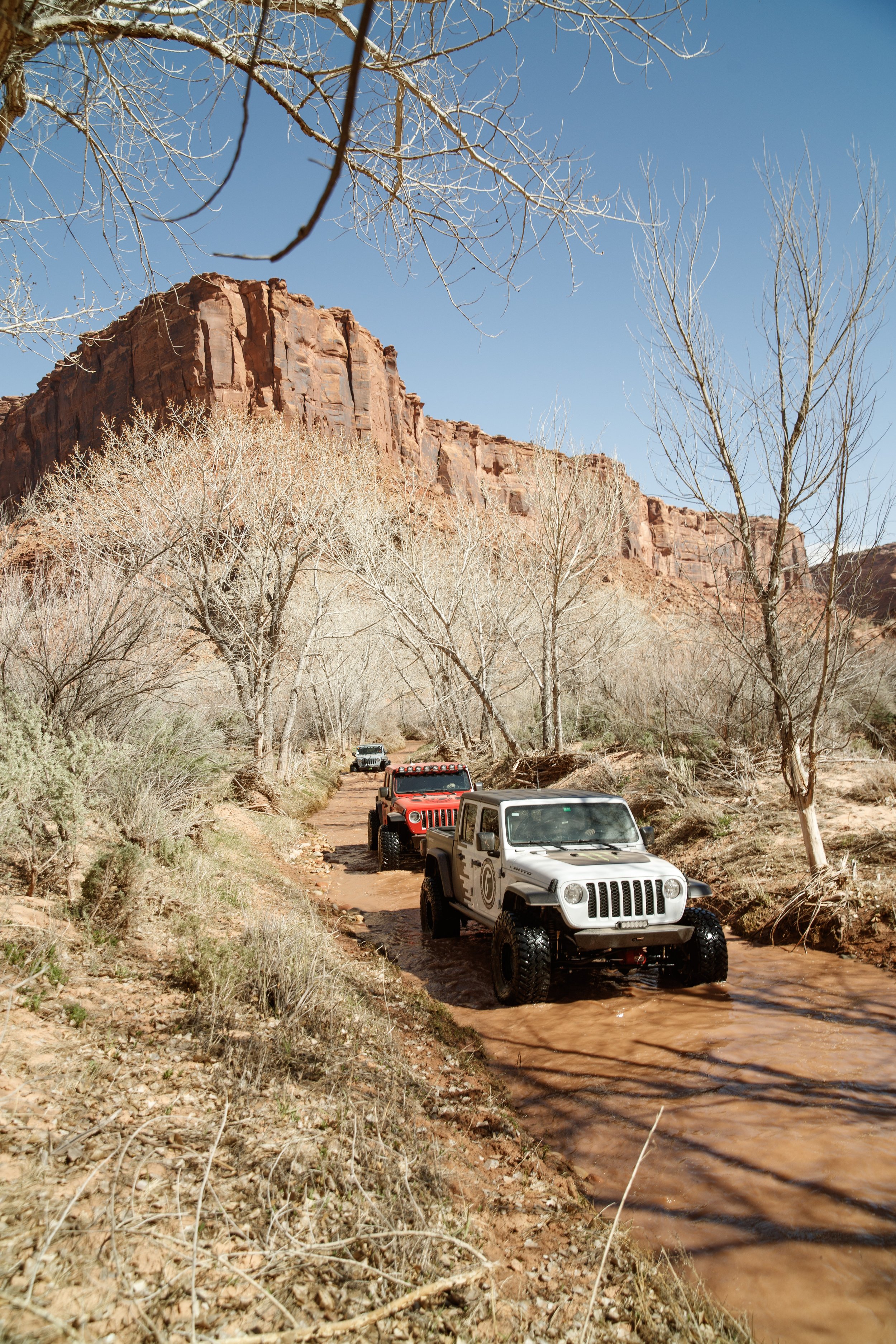 4_3_CaseyCurrie_MoabEJS_MoabUtah_Day1_KaneCreek_CurrieWhite_JT_NoCrop_007.jpg