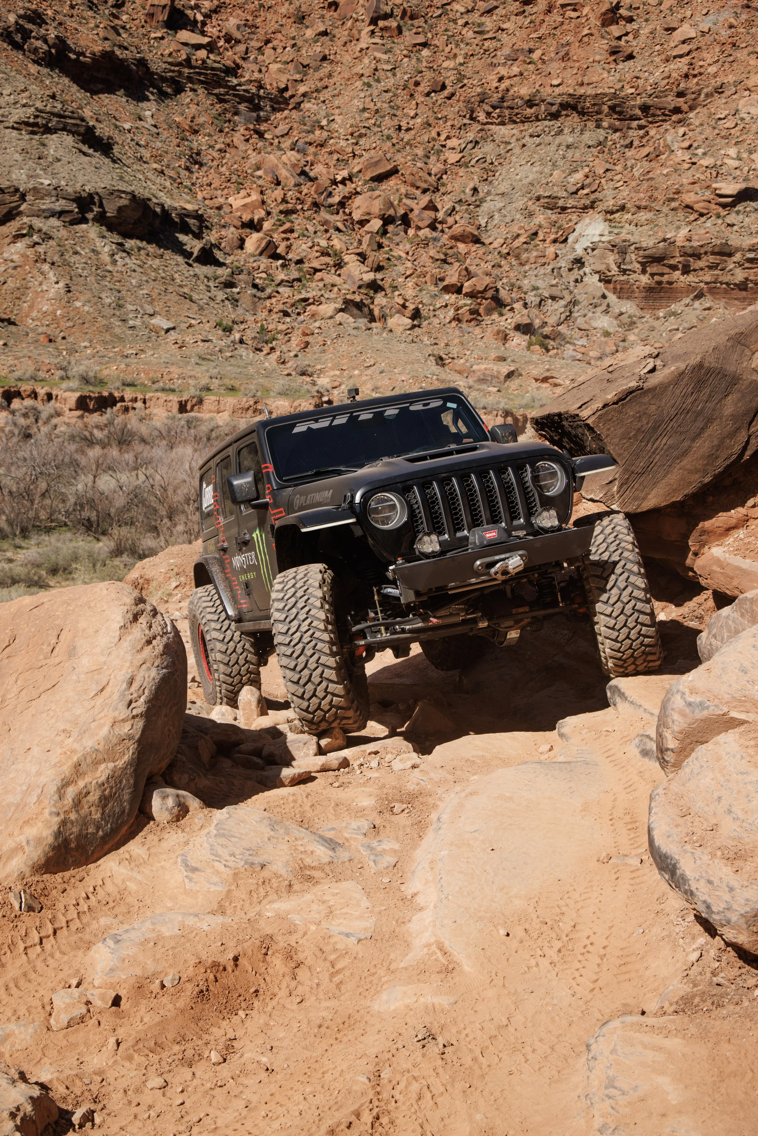 4_3_CaseyCurrie_MoabEJS_MoabUtah_Day1_KaneCreek_MonsterEnergy392_JL_NoCrop_003.jpg