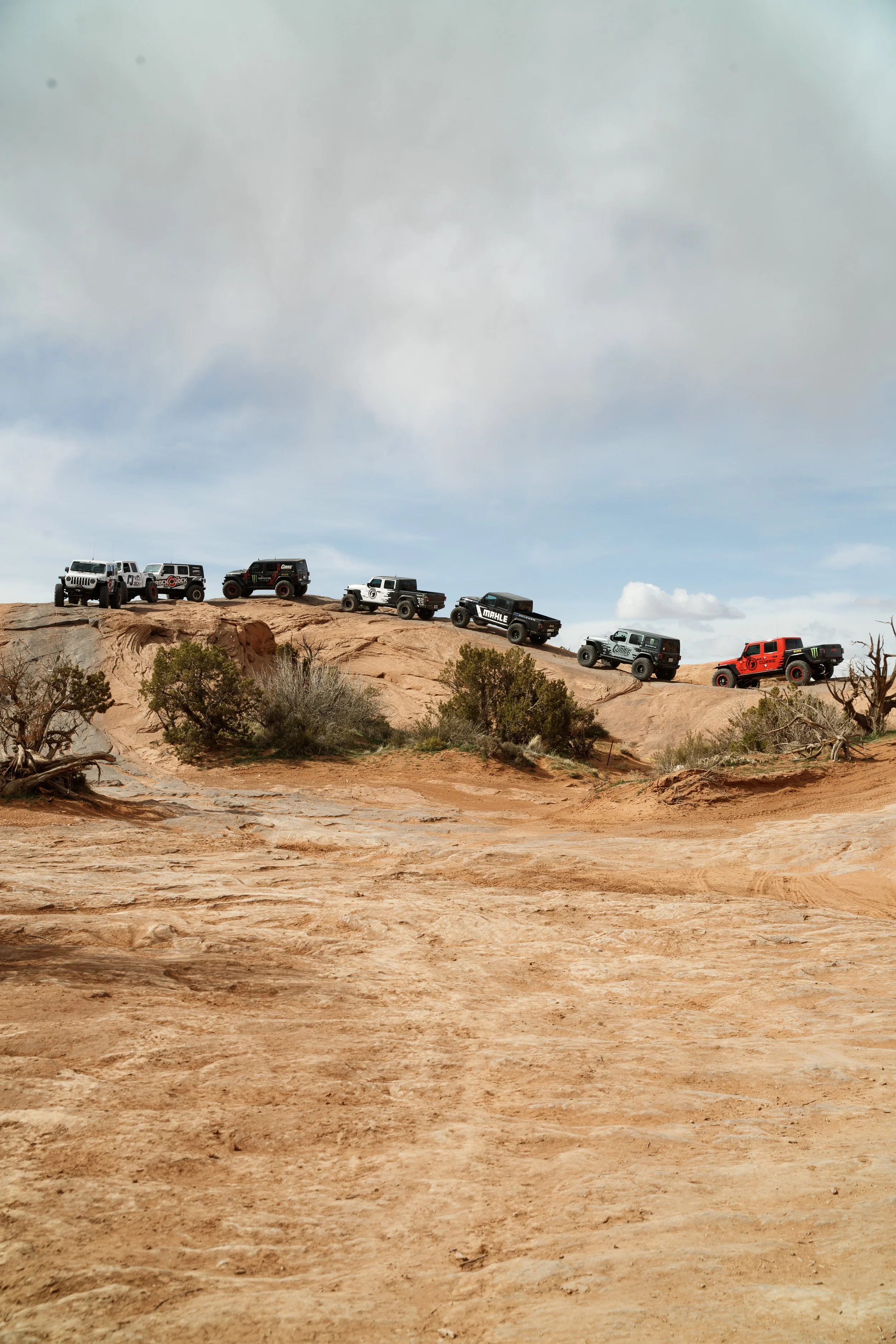 4_4_CaseyCurrie_MoabEJS_MoabUtah_Day2_HellsRevenge_Misc_NoCrop_003.jpg