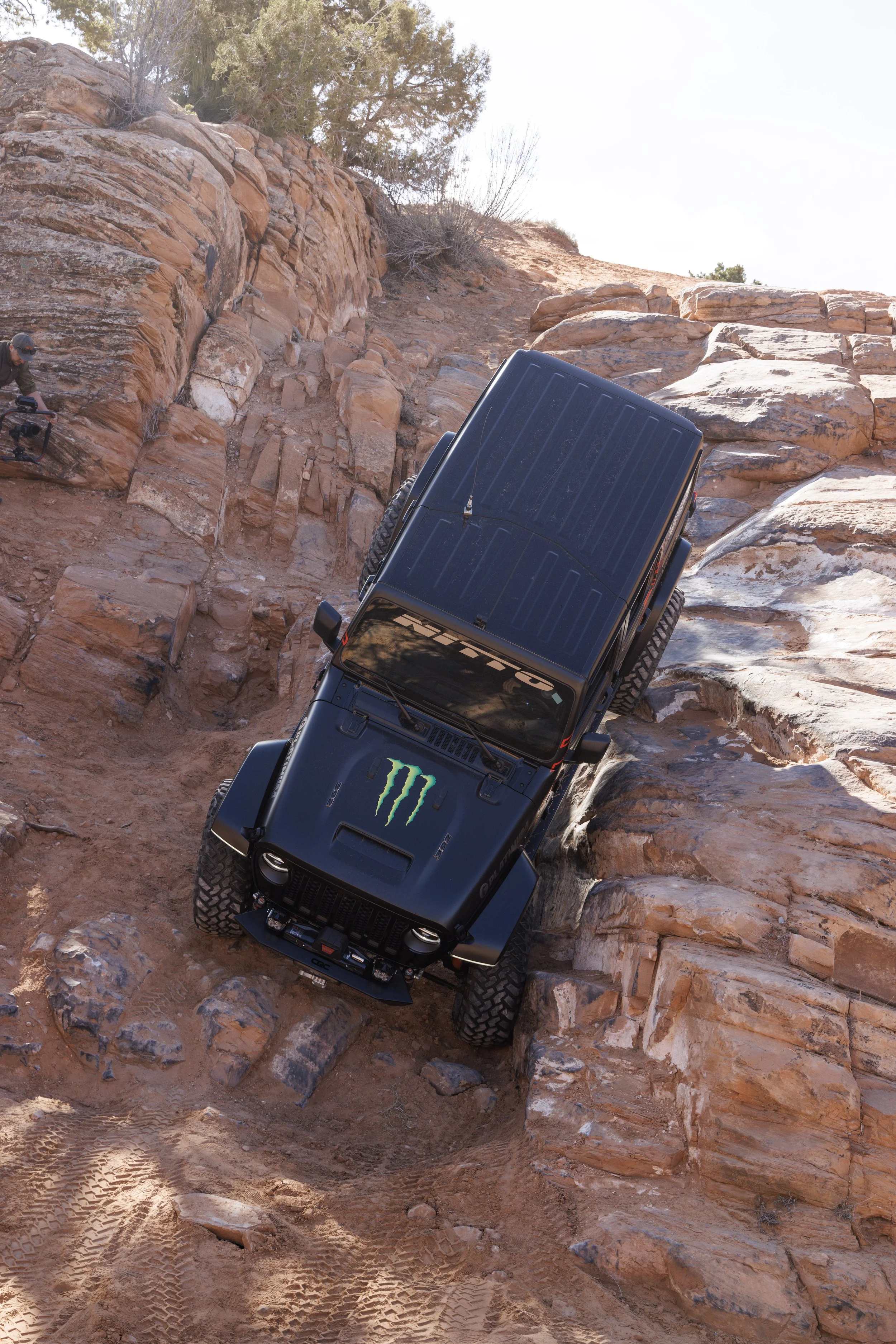 4_5_CaseyCurrie_MoabEJS_MoabUtah_Day3_BehindTheRocks_MonsterEnergy392_JL_NoCrop_007.jpg