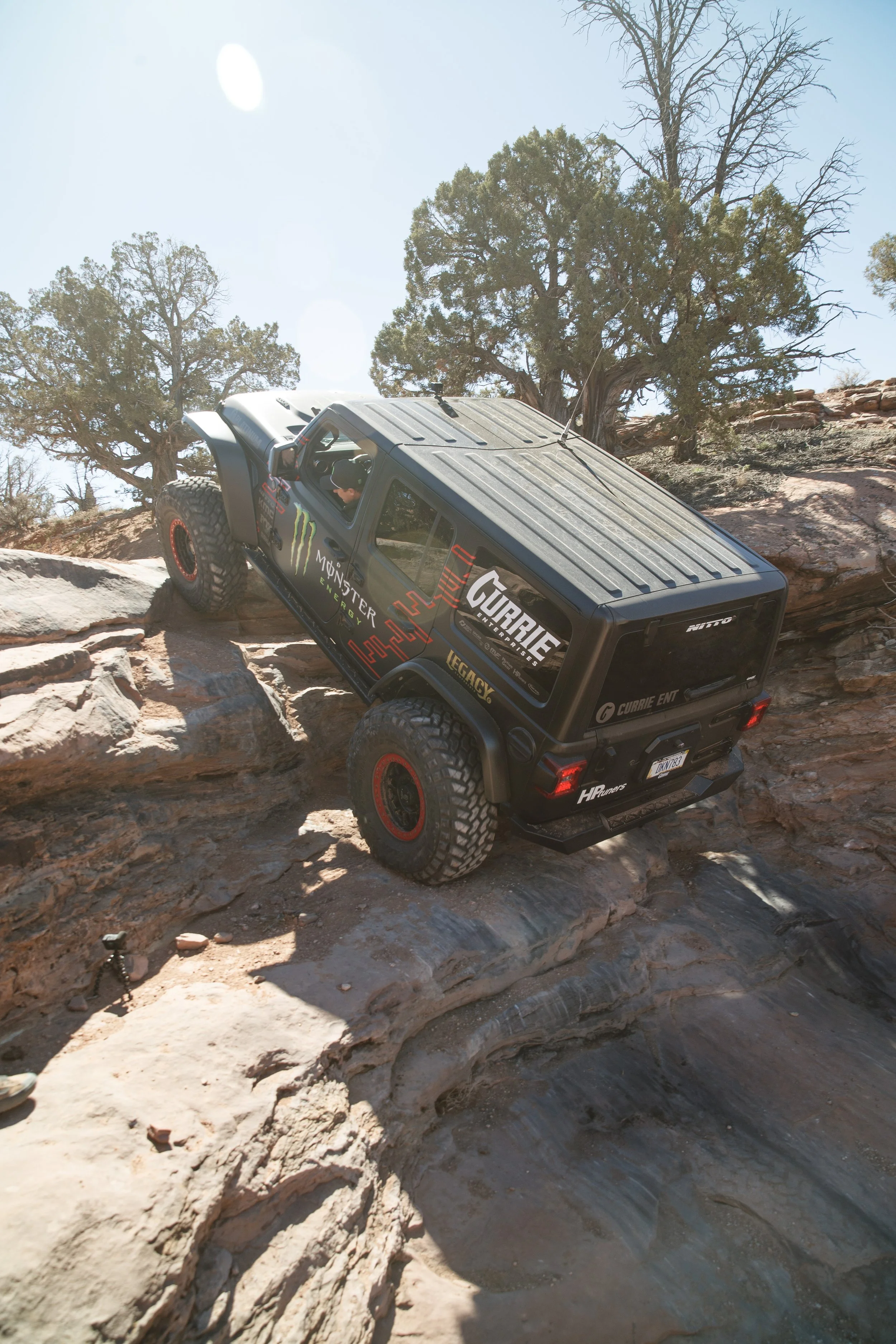 4_6_CaseyCurrie_MoabEJS_MoabUtah_Day4_FlatIronMesa_MonsterEnergy392_JL_NoCrop_003.jpg