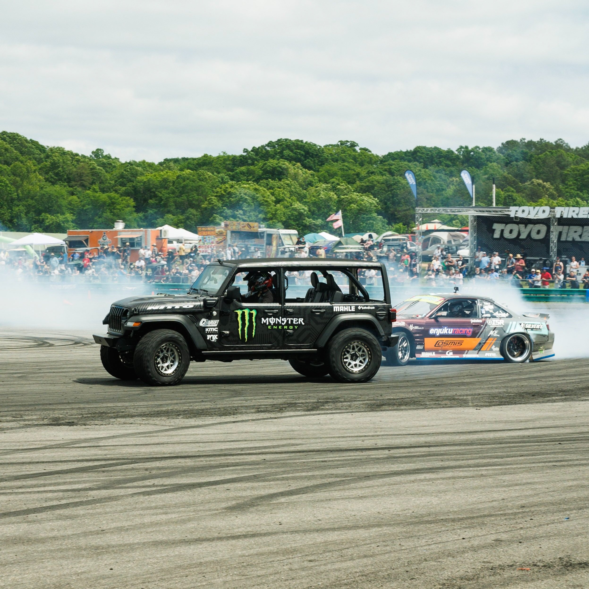 DOING TANDEM RUNS IN THE DRIFT JEEP AT HYPERFEST 2023 | CASEY CURRIE VLOG