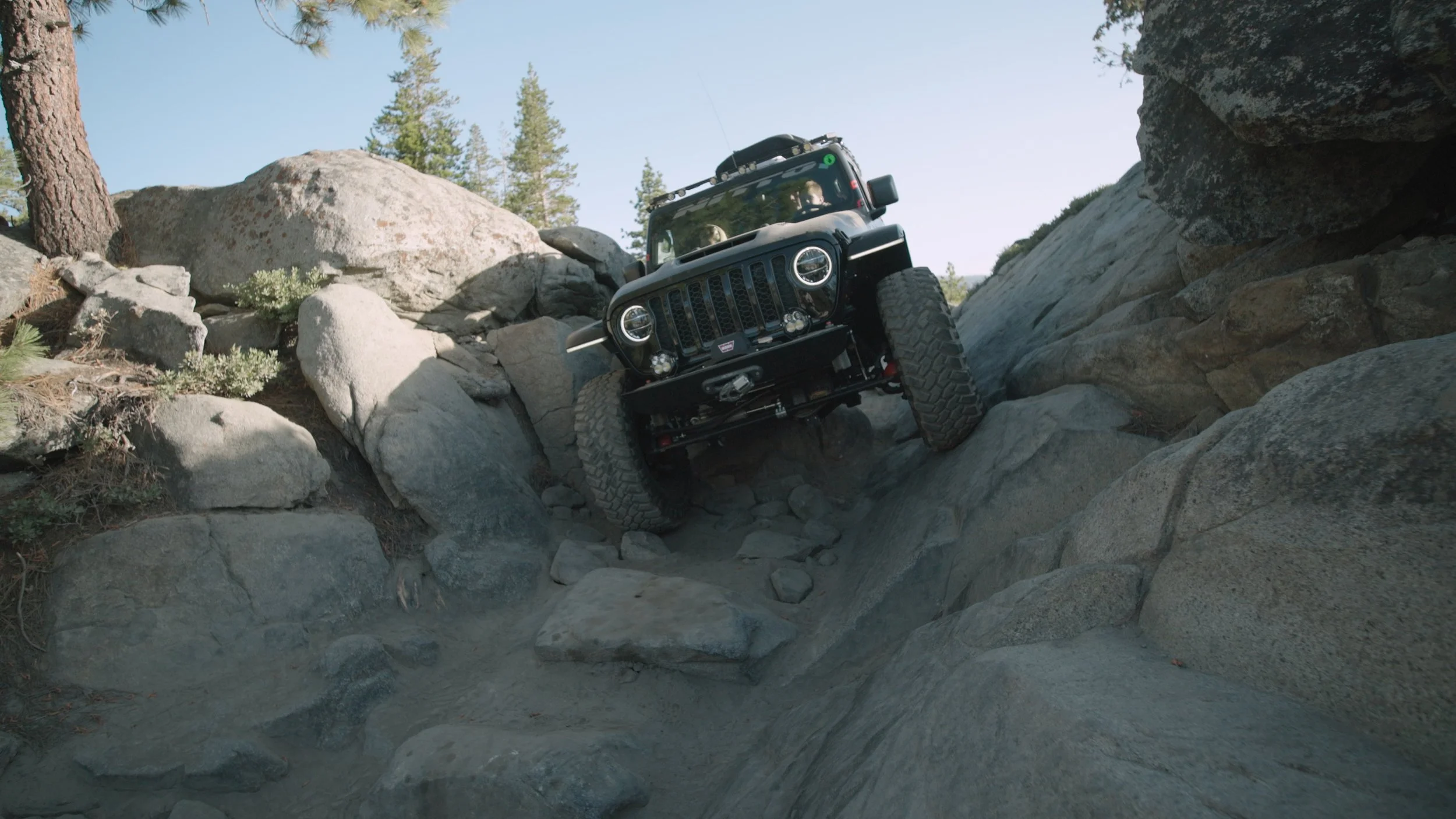 8_5_CaseyCurrie_RubiconTrail_JeepJamboree_RubiconSpringsCA_392Jeep_NoCrop_003.jpg