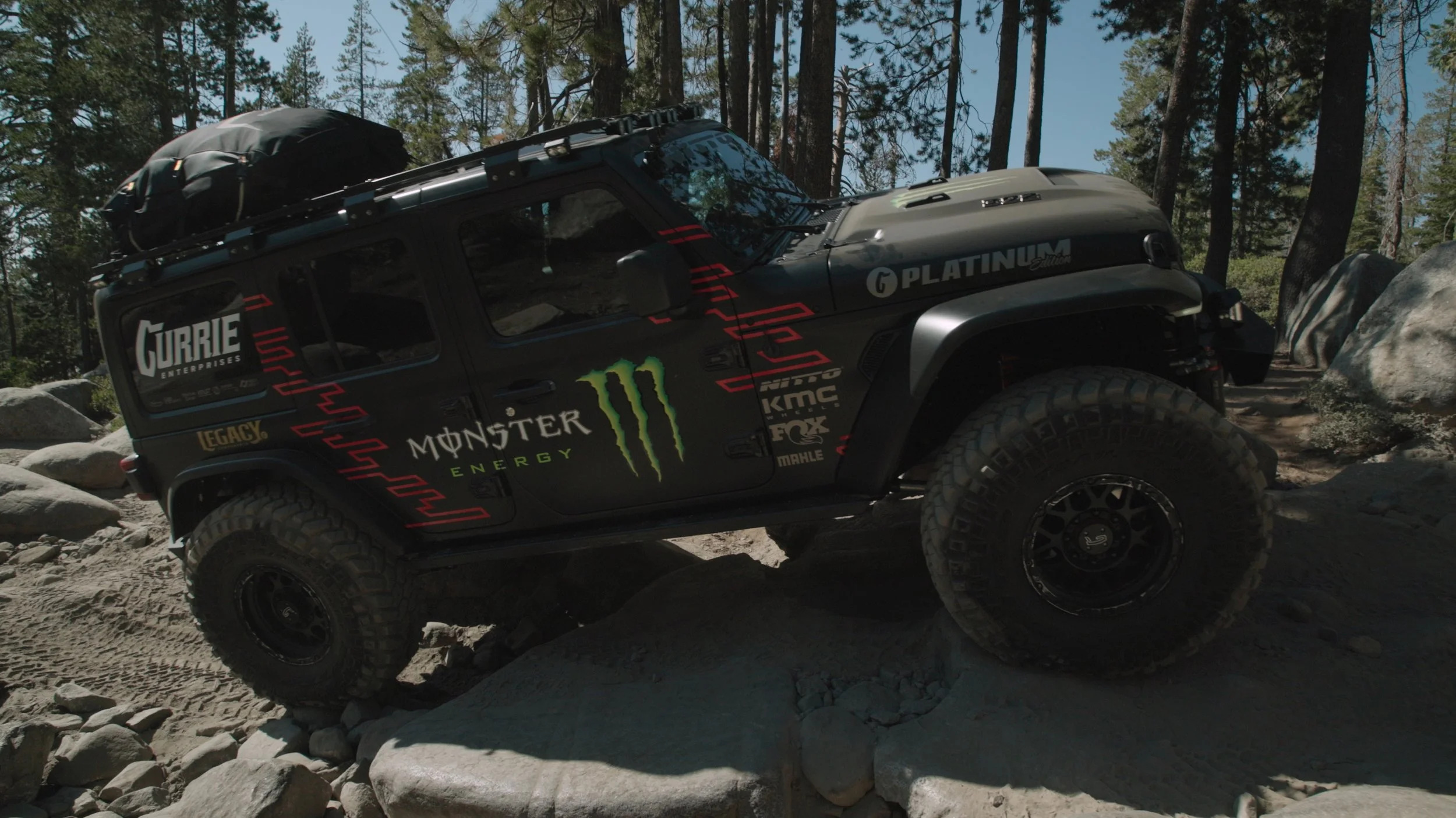 8_5_CaseyCurrie_RubiconTrail_JeepJamboree_RubiconSpringsCA_392Jeep_NoCrop_005.jpg