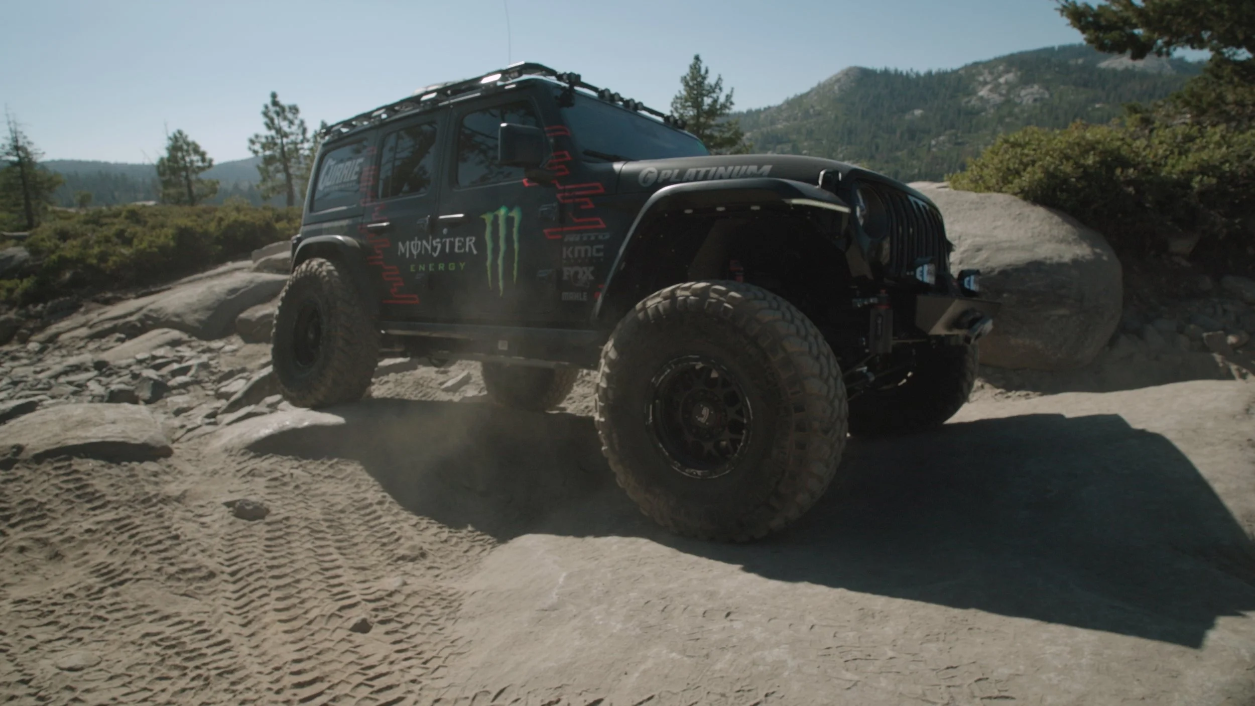 8_5_CaseyCurrie_RubiconTrail_JeepJamboree_RubiconSpringsCA_392Jeep_NoCrop_006.jpg
