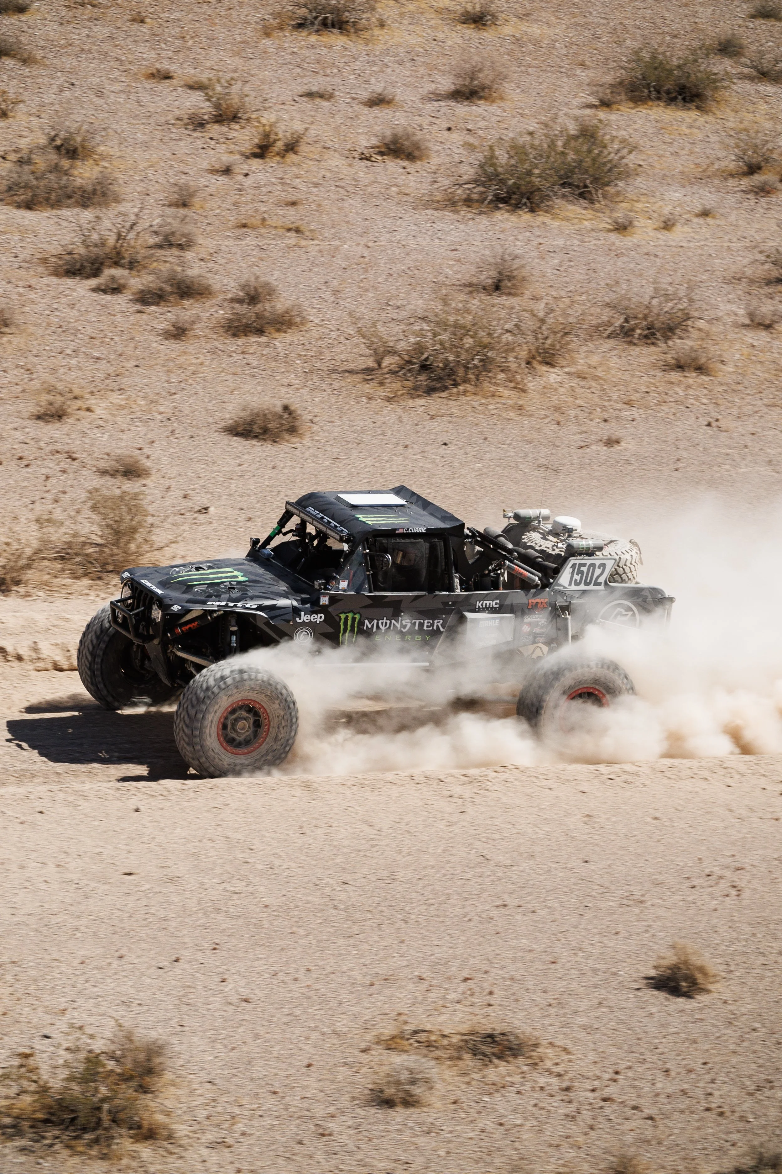 8_18_CaseyCurrie_Vegas2Reno_RaceDay_TrophyJeep_NoCrop_006.jpg