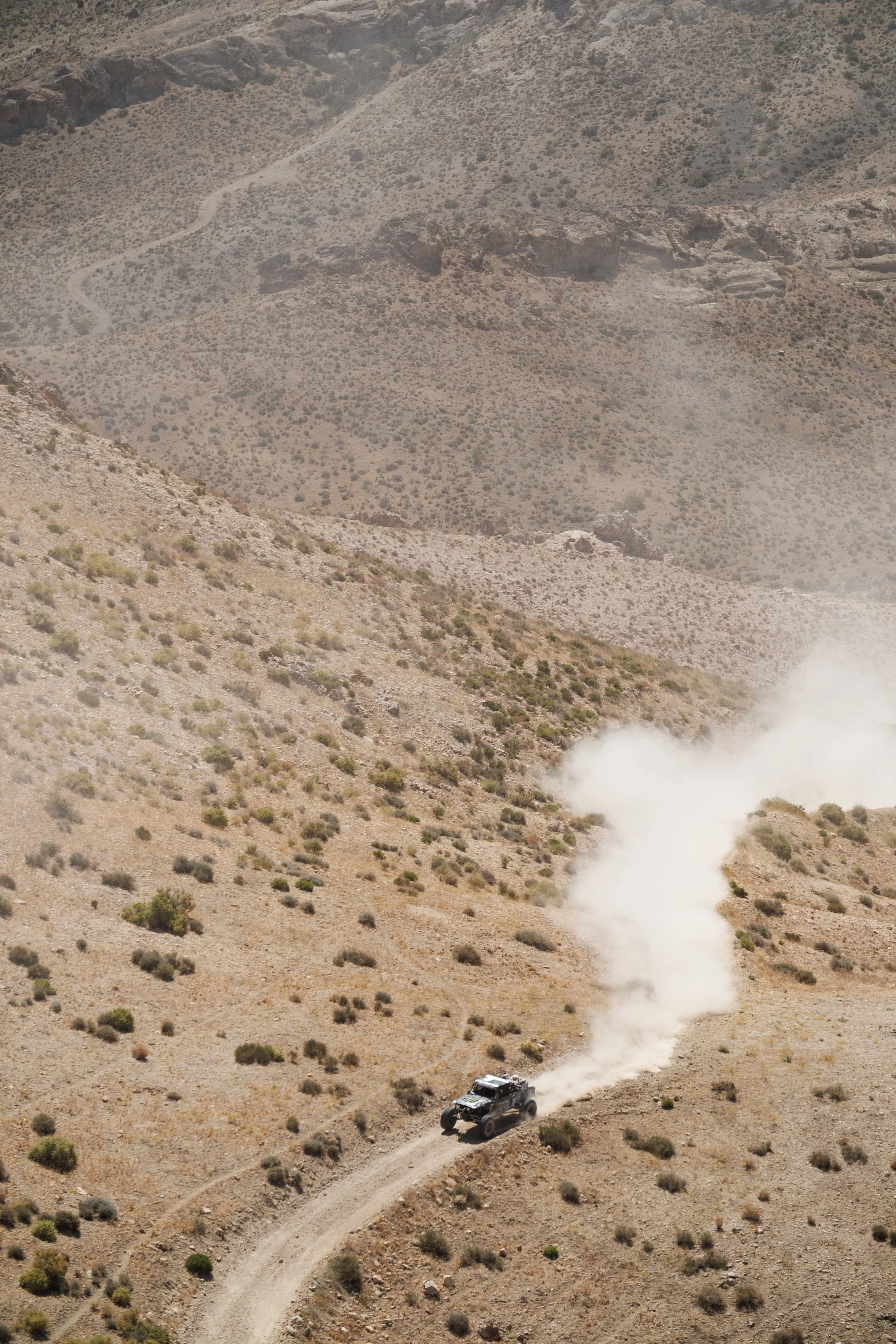 8_18_CaseyCurrie_Vegas2Reno_RaceDay_TrophyJeep_NoCrop_011.jpg
