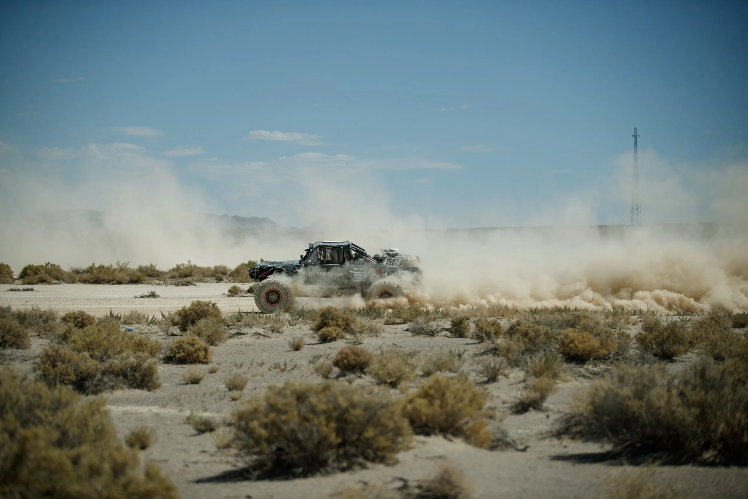 8_18_CaseyCurrie_Vegas2Reno_RaceDay_TrophyJeep_NoCrop_012.jpg