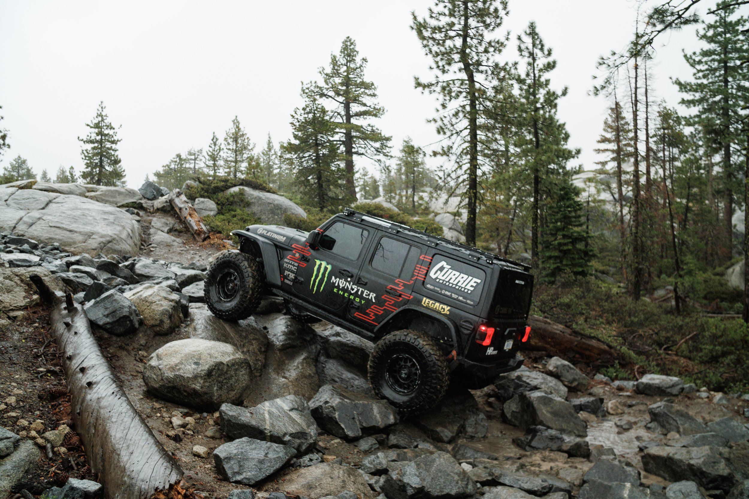 8_21_CaseyCurrie_FoxShocks_RubiconTrail_Jeep392_NoCrop_002.jpg