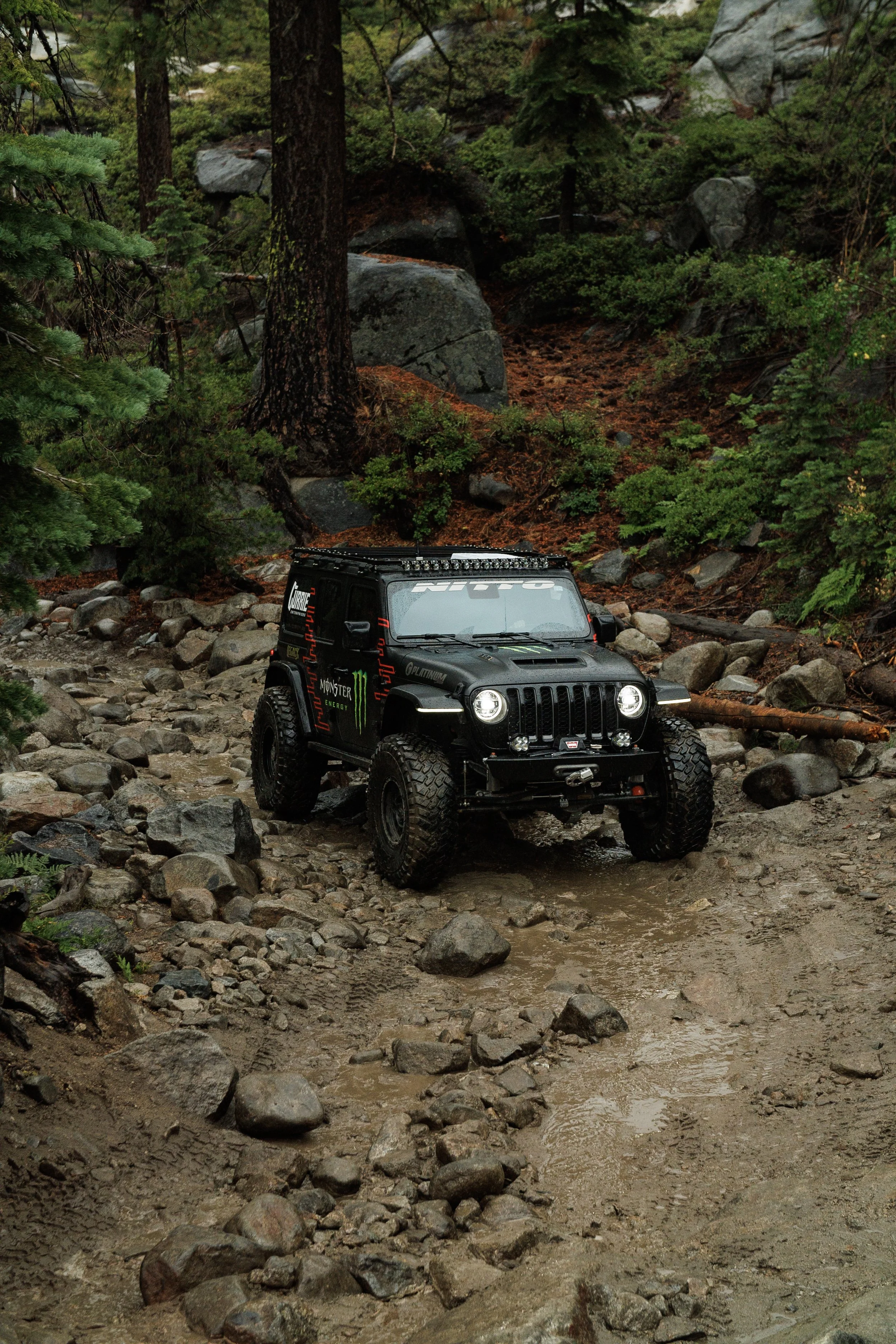 8_21_CaseyCurrie_FoxShocks_RubiconTrail_Jeep392_NoCrop_003.jpg