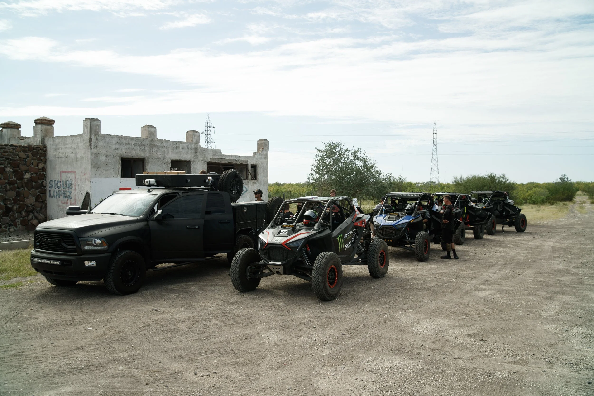 11_7_CaseyCurrie_Baja1000PreRunning_BajaCaliforniaMexico_PolarisRZR_NoCrop_015.jpg