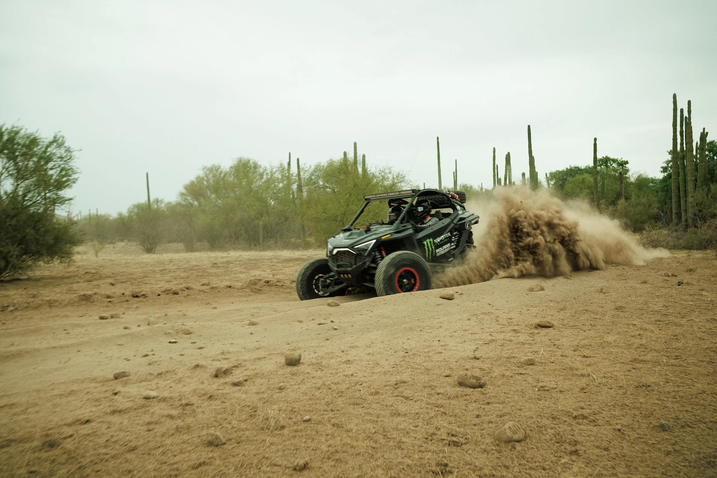 11_7_CaseyCurrie_Baja1000PreRunning_BajaCaliforniaMexico_PolarisRZR_NoCrop_020.jpg