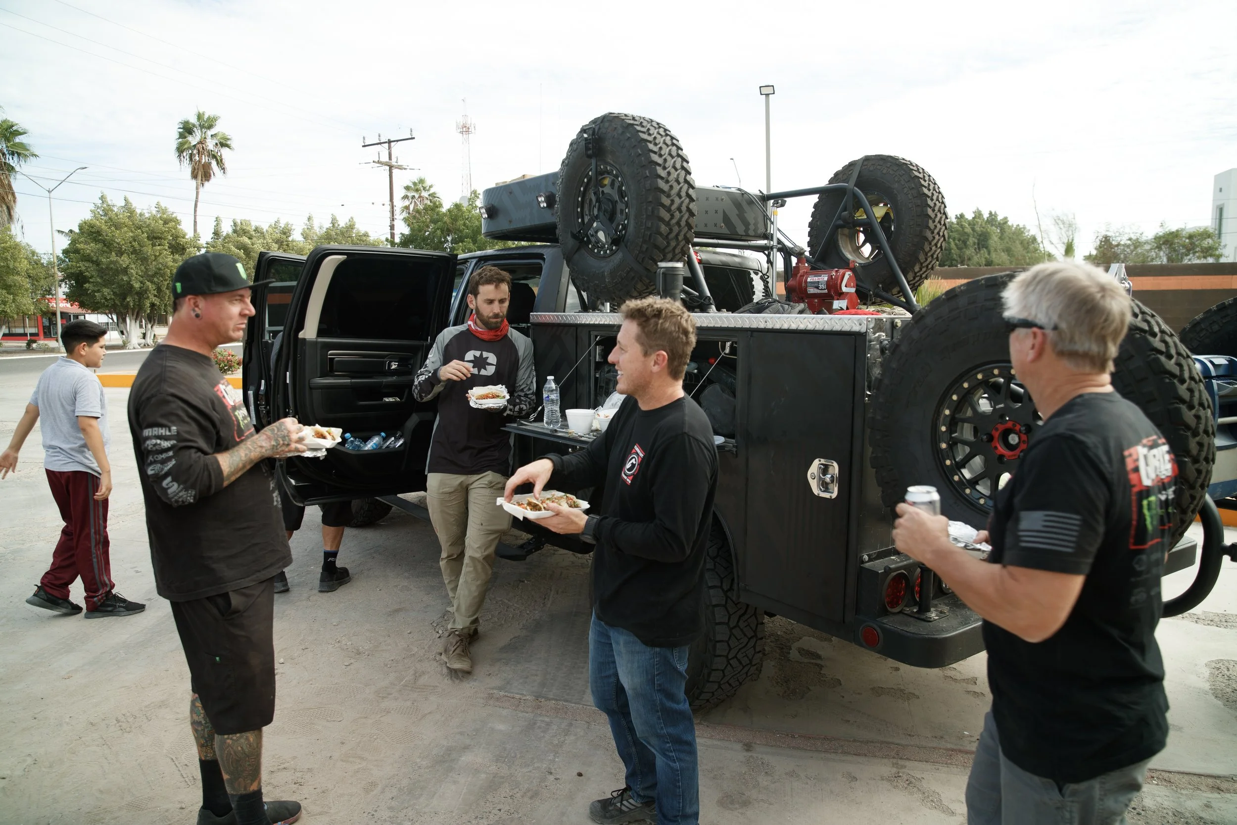 11_7_CaseyCurrie_Baja1000PreRunning_BajaCaliforniaMexico_PolarisRZR_NoCrop_037.jpg