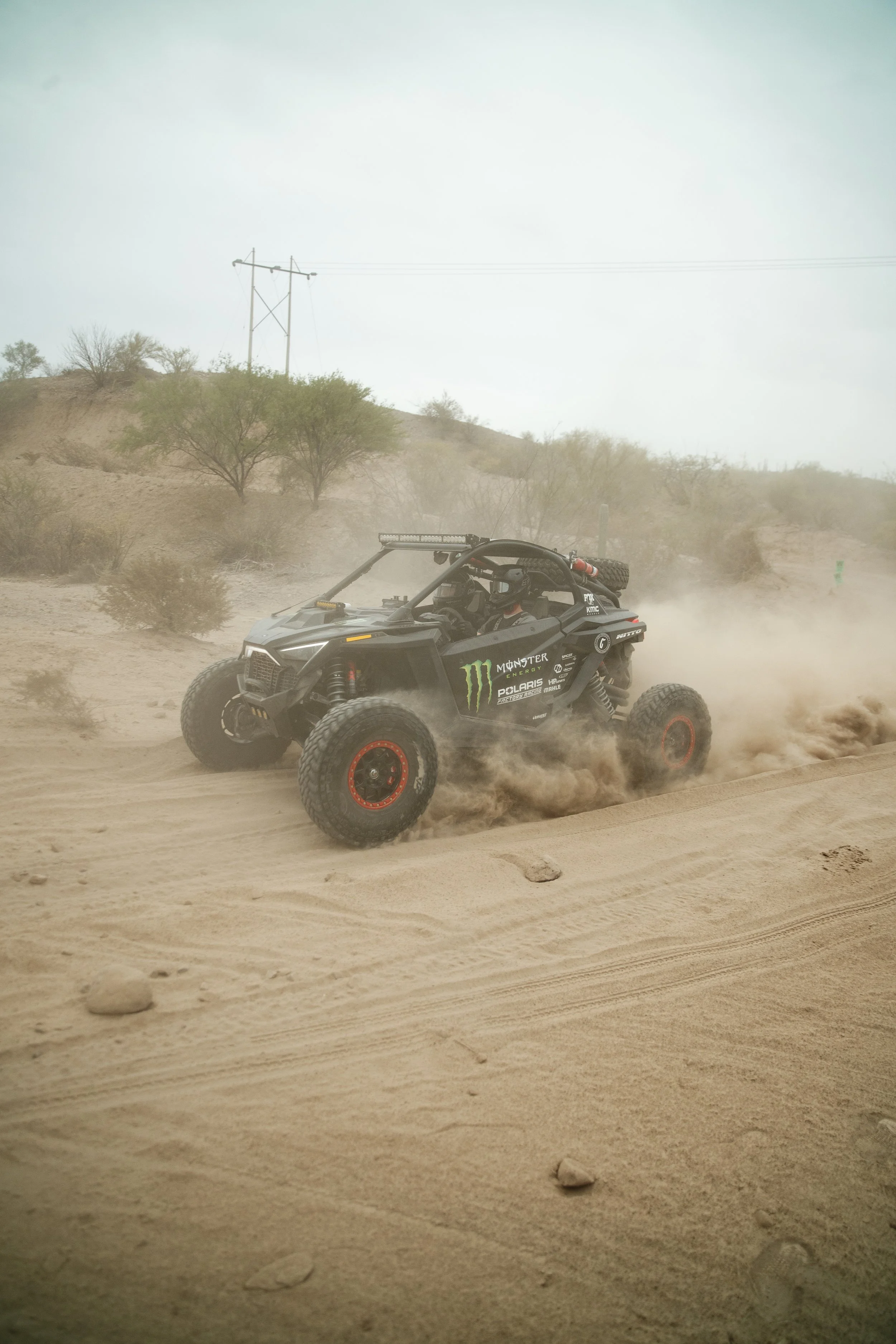 11_7_CaseyCurrie_Baja1000PreRunning_BajaCaliforniaMexico_PolarisRZR_NoCrop_046.jpg
