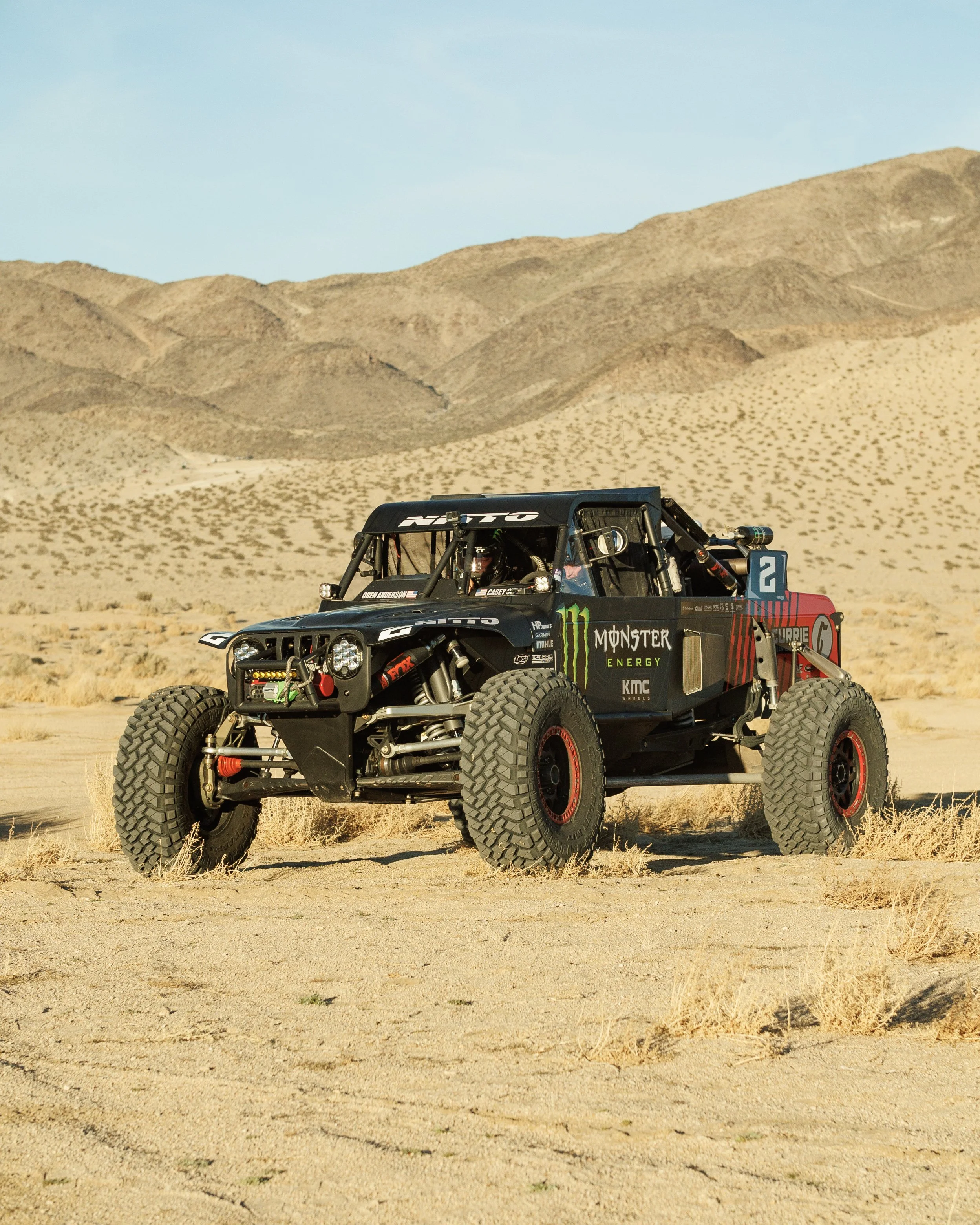 1_29_CaseyCurrie_KingofHammers_TrophyJeep_Shakedown_Instapost4x5_009.jpg