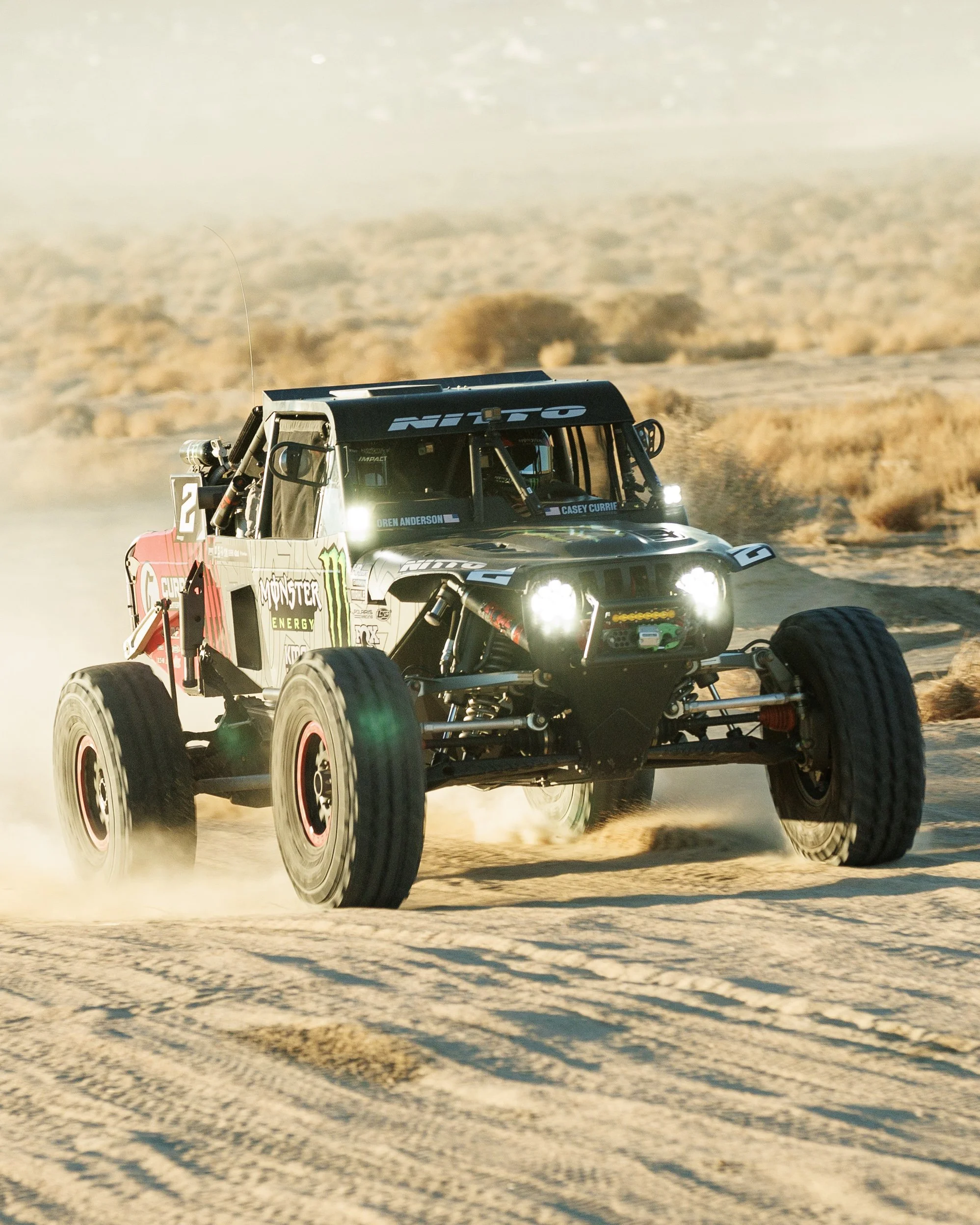 1_29_CaseyCurrie_KingofHammers_TrophyJeep_Shakedown_Instapost4x5_015.jpg