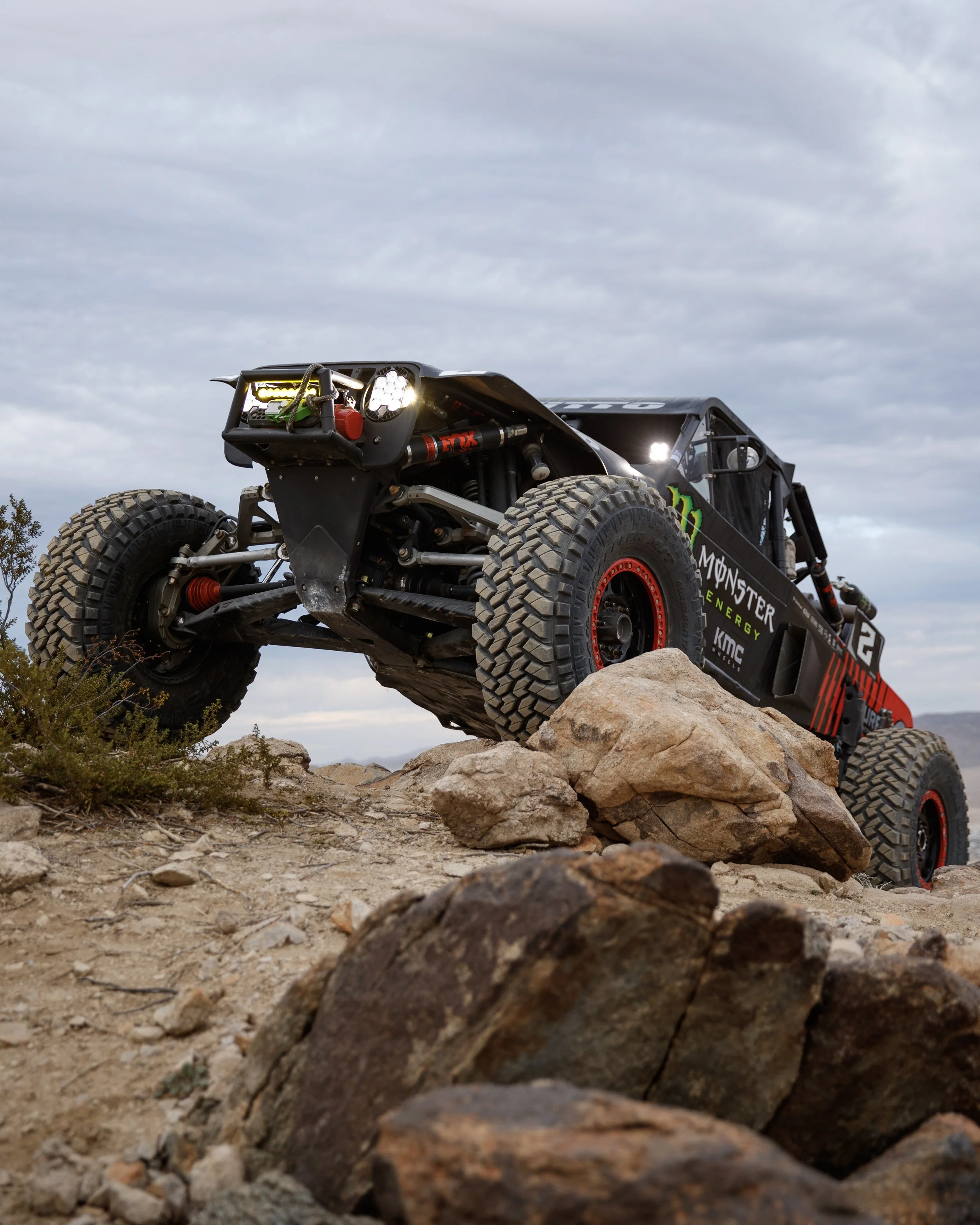 2_1_CaseyCurrie_KingOfHammers_JohnsonValleyCA_TrophyJeep_InstaPost4x5_024.jpg