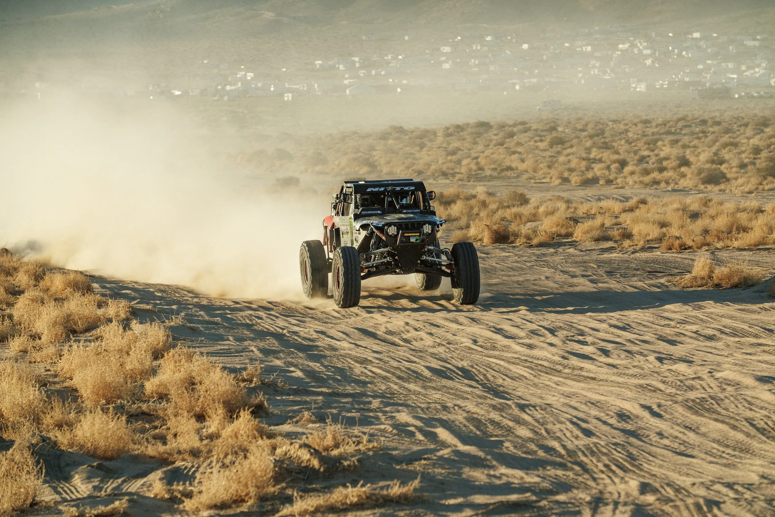 1_29_CaseyCurrie_KingofHammers_TrophyJeep_Shakedown_NoCrop_017.jpg