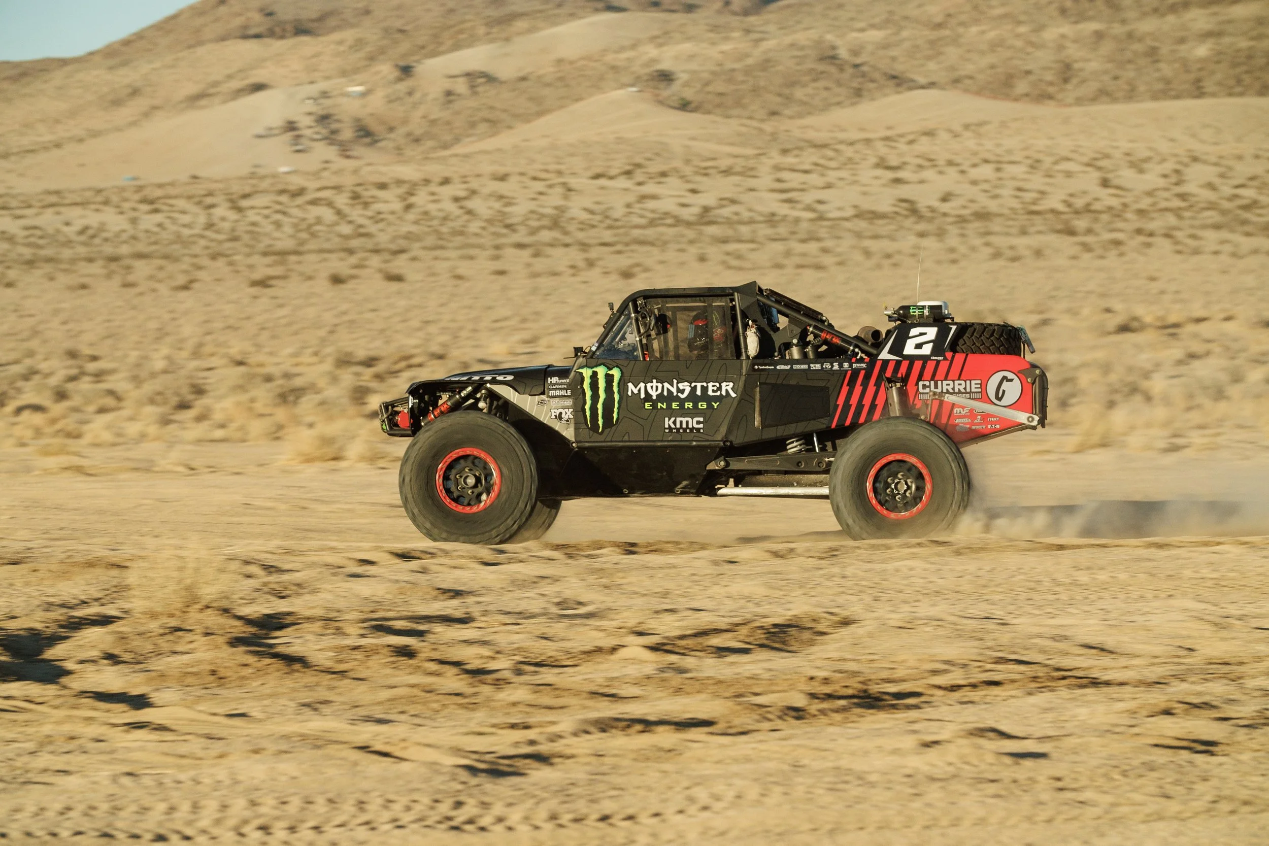 1_29_CaseyCurrie_KingofHammers_TrophyJeep_Shakedown_NoCrop_020.jpg