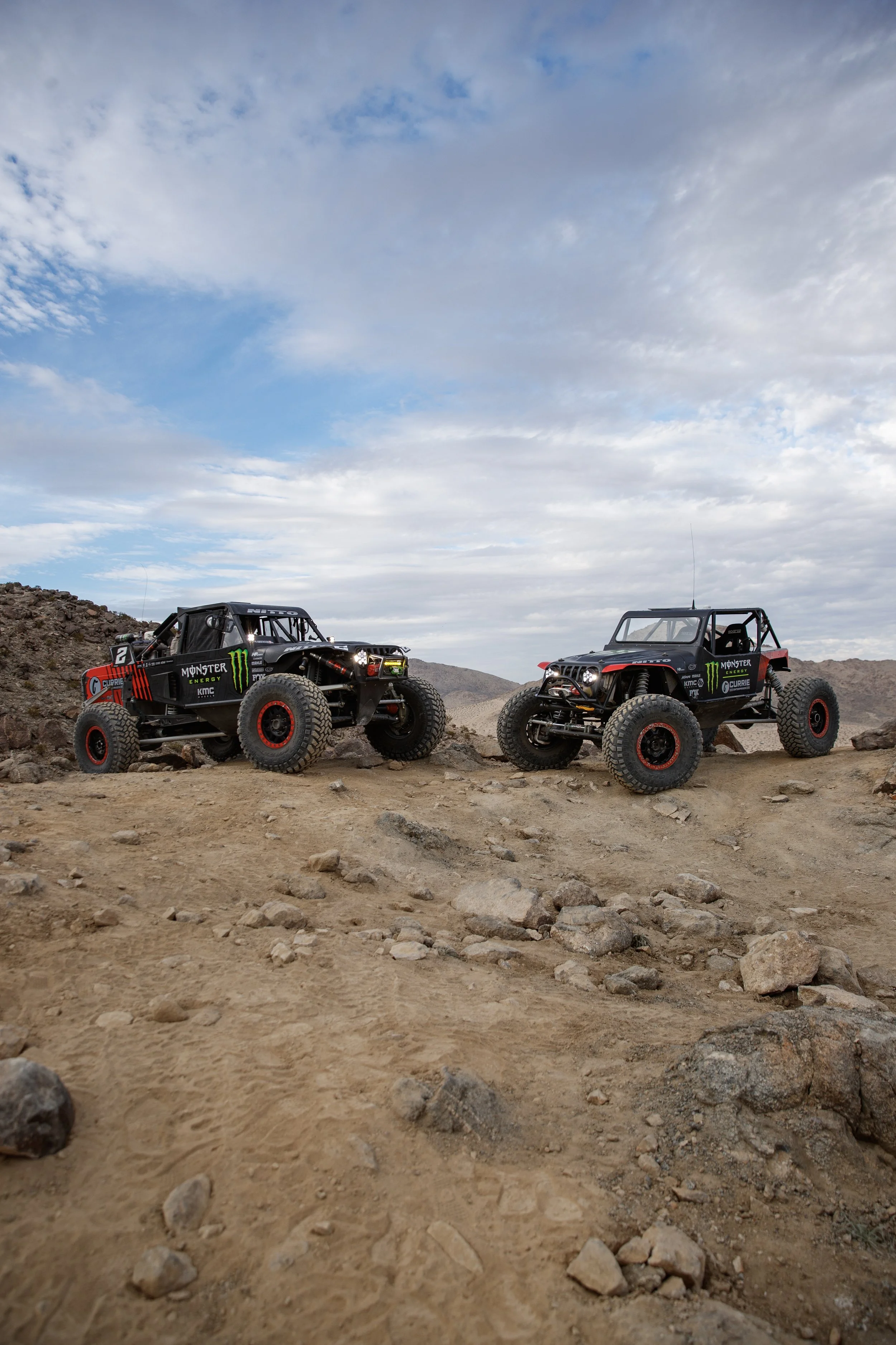 2_1_CaseyCurrie_KingOfHammers_JohnsonValleyCA_TrophyJeep_NoCrop_003.jpg