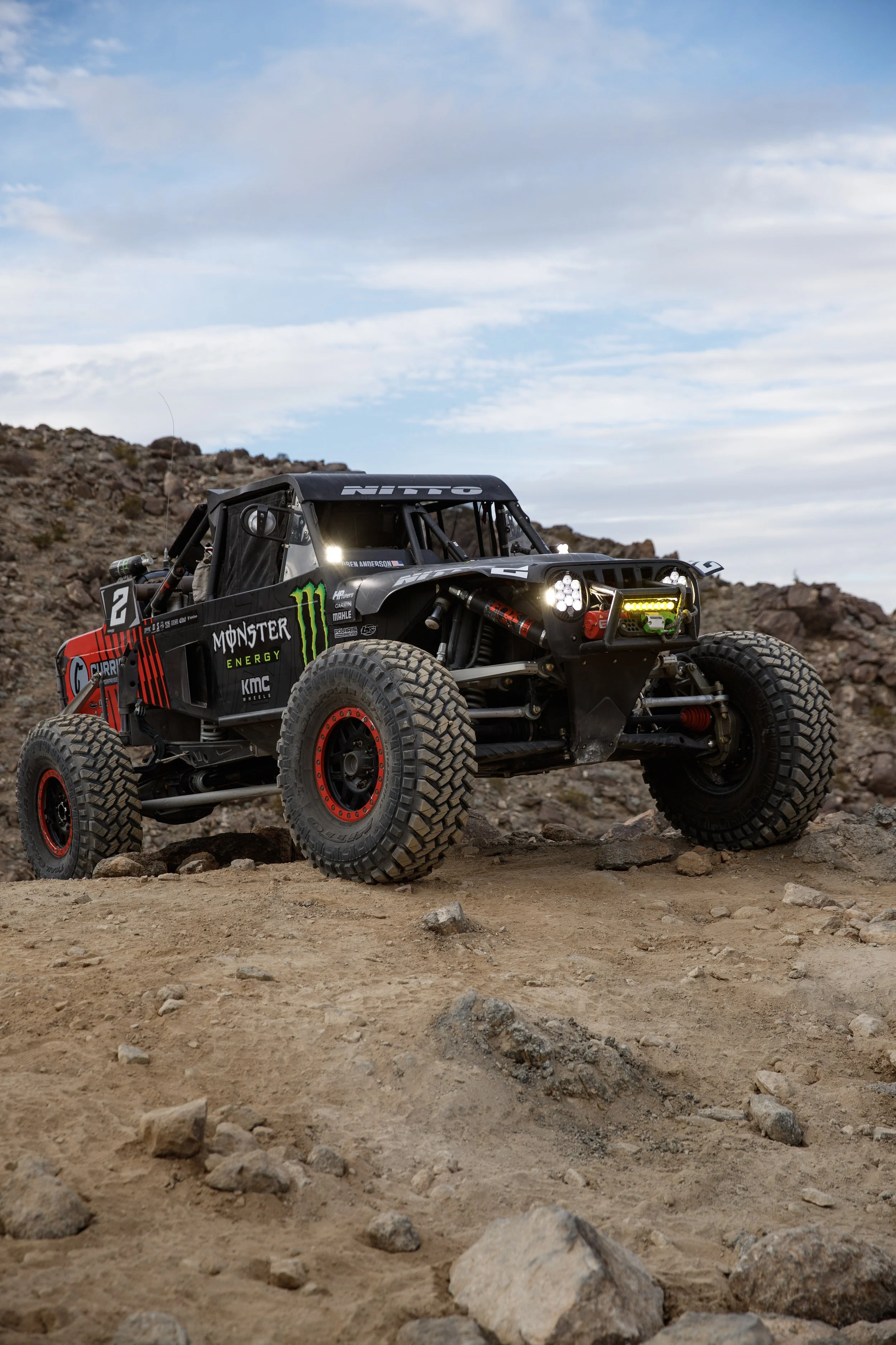 2_1_CaseyCurrie_KingOfHammers_JohnsonValleyCA_TrophyJeep_NoCrop_008.jpg