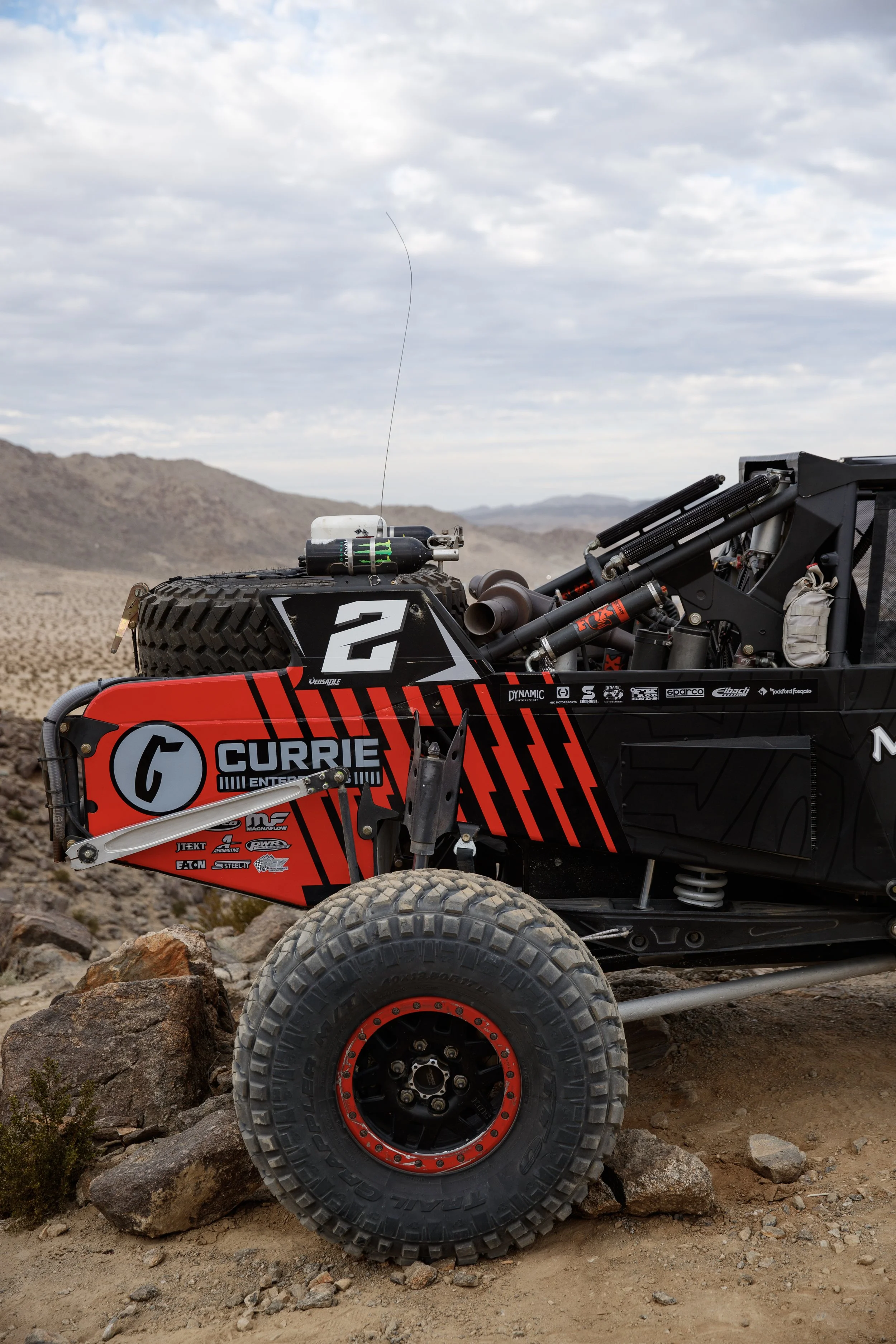 2_1_CaseyCurrie_KingOfHammers_JohnsonValleyCA_TrophyJeep_NoCrop_015.jpg