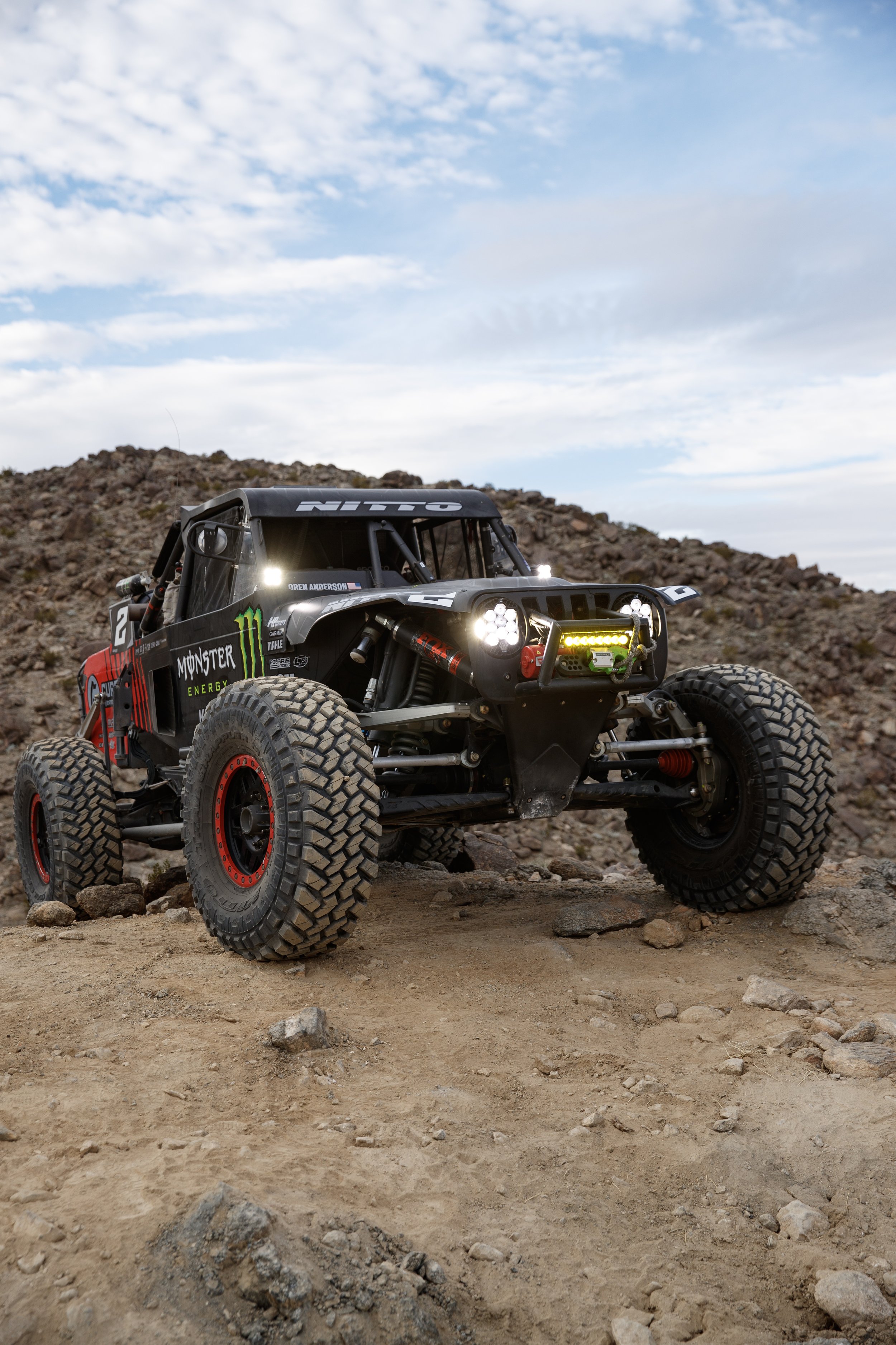 2_1_CaseyCurrie_KingOfHammers_JohnsonValleyCA_TrophyJeep_NoCrop_017.jpg