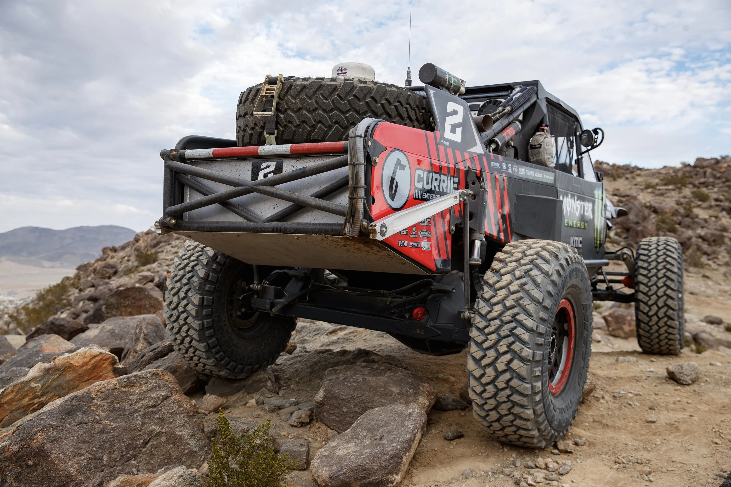 2_1_CaseyCurrie_KingOfHammers_JohnsonValleyCA_TrophyJeep_NoCrop_025.jpg