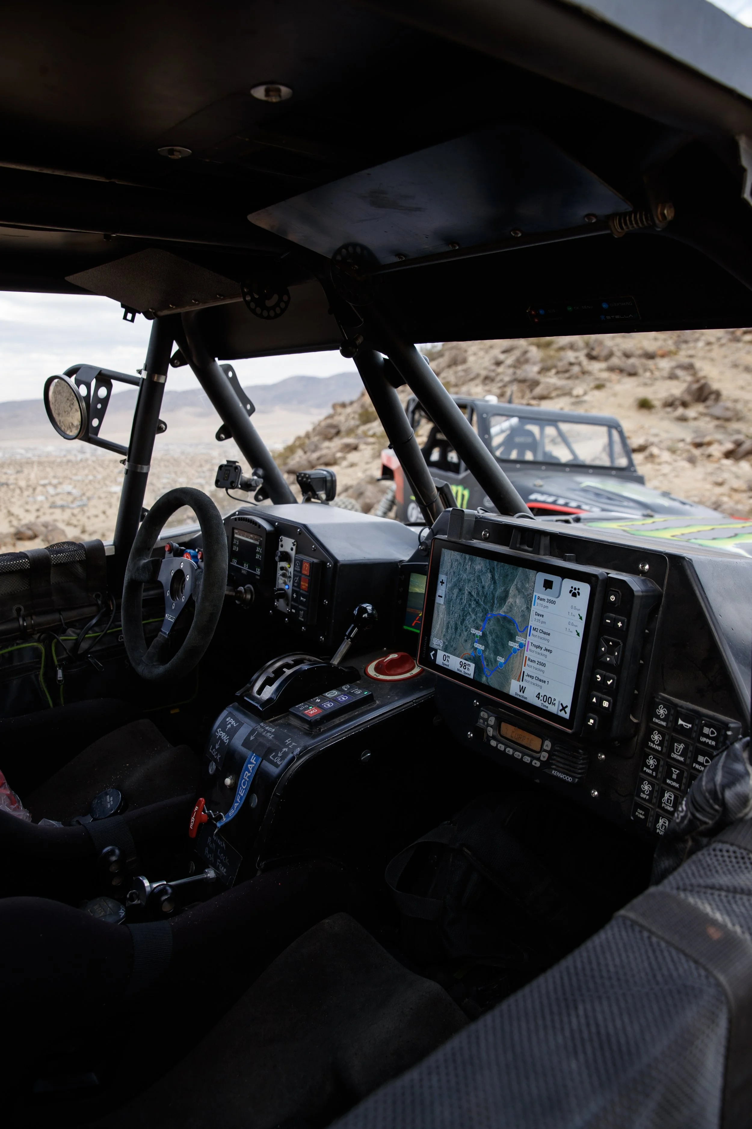 2_1_CaseyCurrie_KingOfHammers_JohnsonValleyCA_TrophyJeep_NoCrop_031.jpg