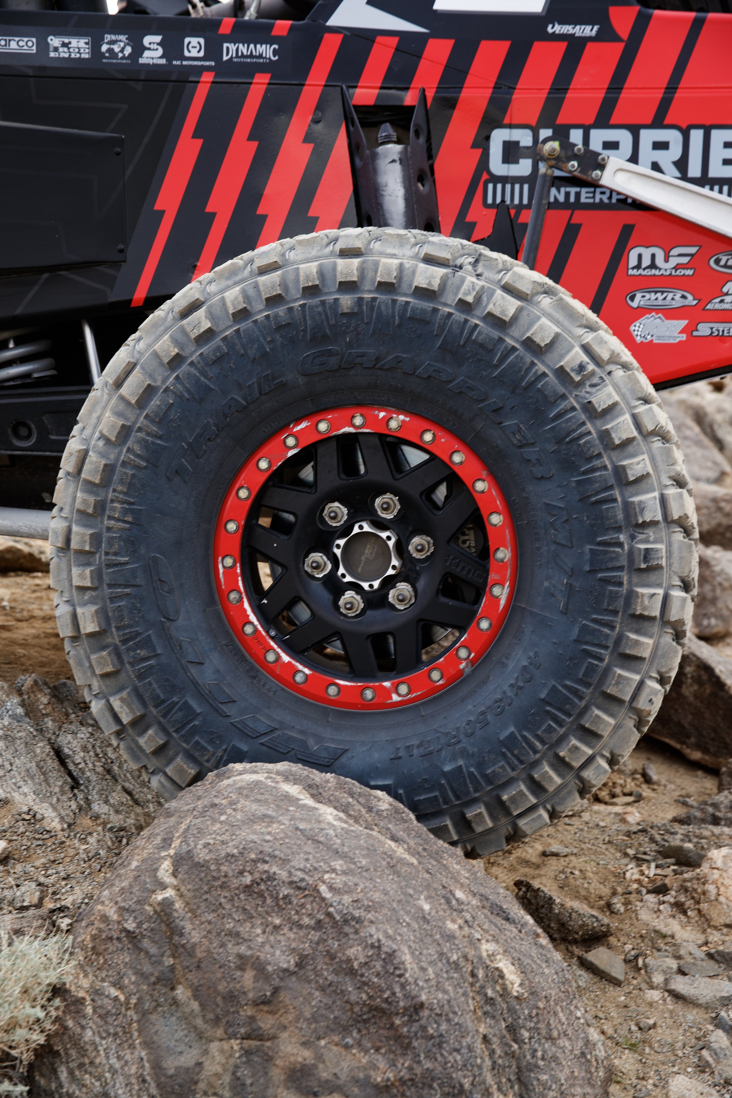 2_1_CaseyCurrie_KingOfHammers_JohnsonValleyCA_TrophyJeep_NoCrop_033.jpg
