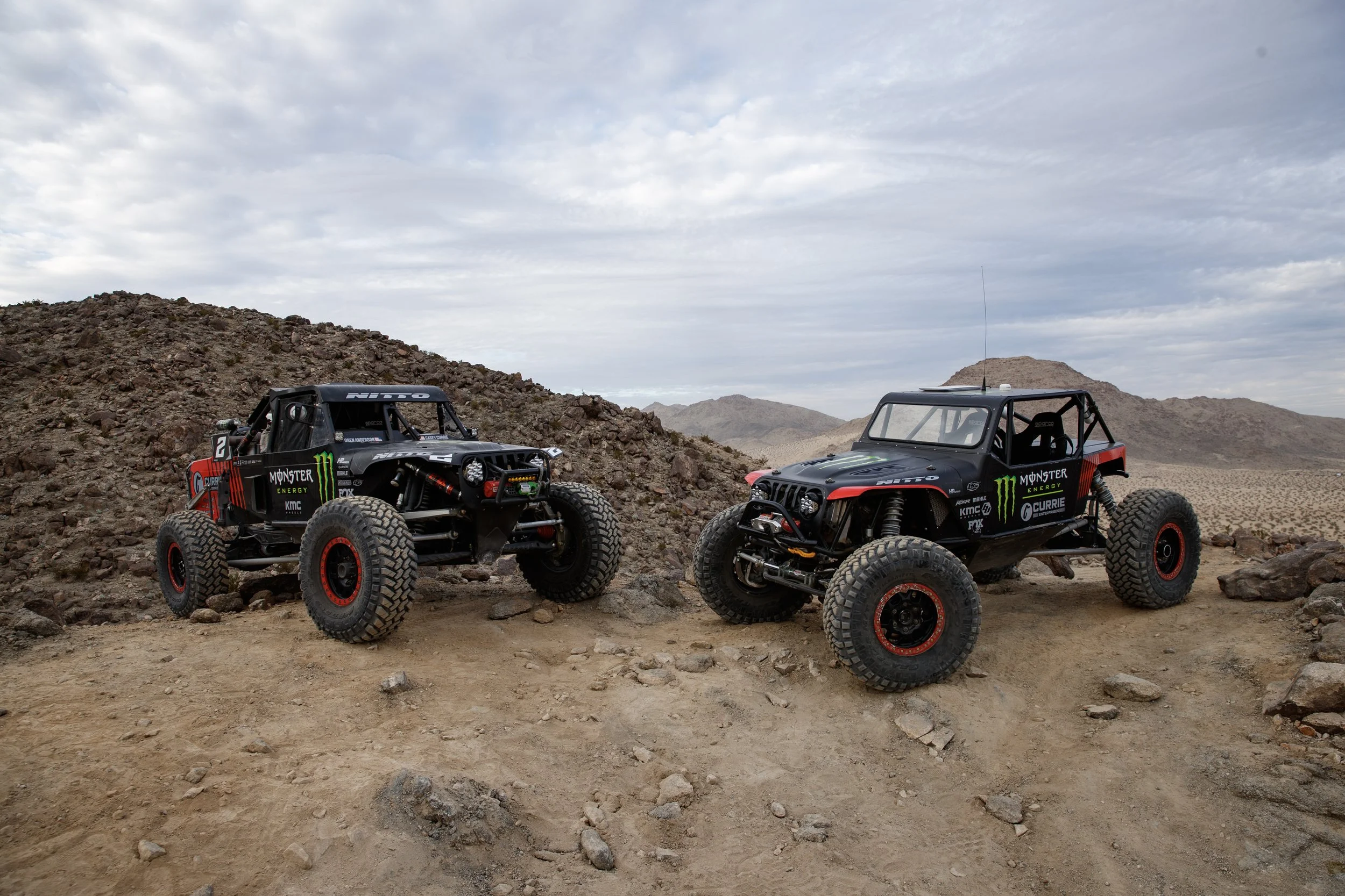 2_1_CaseyCurrie_KingOfHammers_JohnsonValleyCA_TrophyJeep_NoCrop_036.jpg