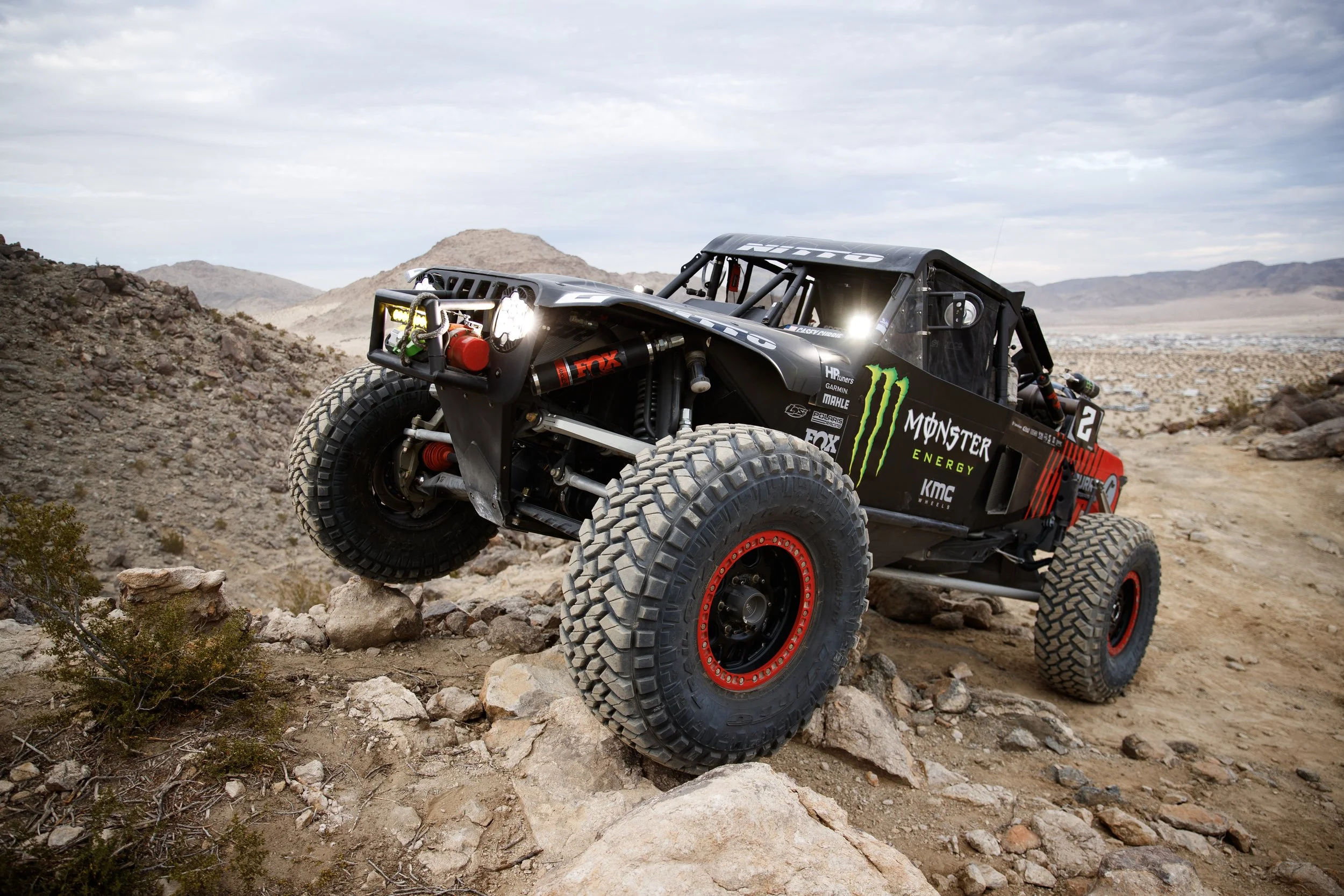 2_1_CaseyCurrie_KingOfHammers_JohnsonValleyCA_TrophyJeep_NoCrop_039.jpg