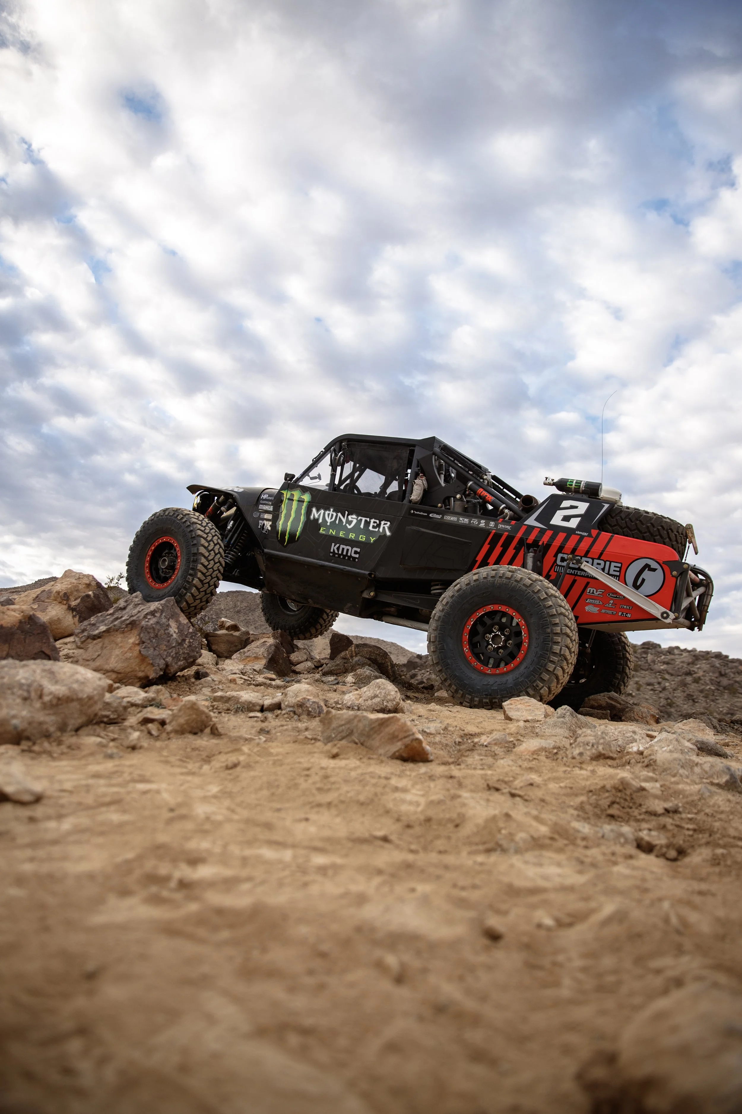 2_1_CaseyCurrie_KingOfHammers_JohnsonValleyCA_TrophyJeep_NoCrop_044.jpg