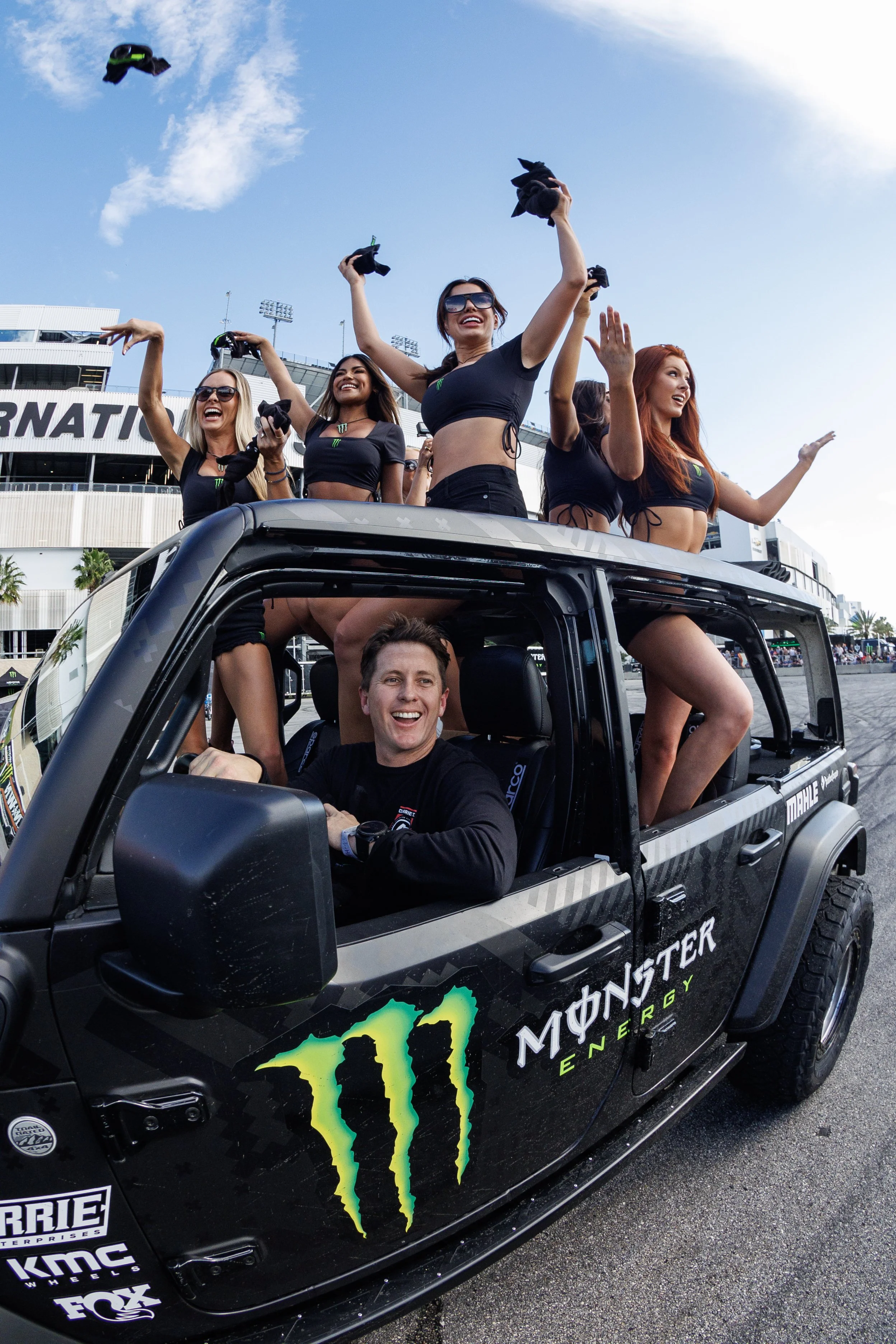 3_2_CaseyCurrie_DaytonaBikeWeek_DaytonaBeachFL_DriftJeep_NoCrop_004.jpg