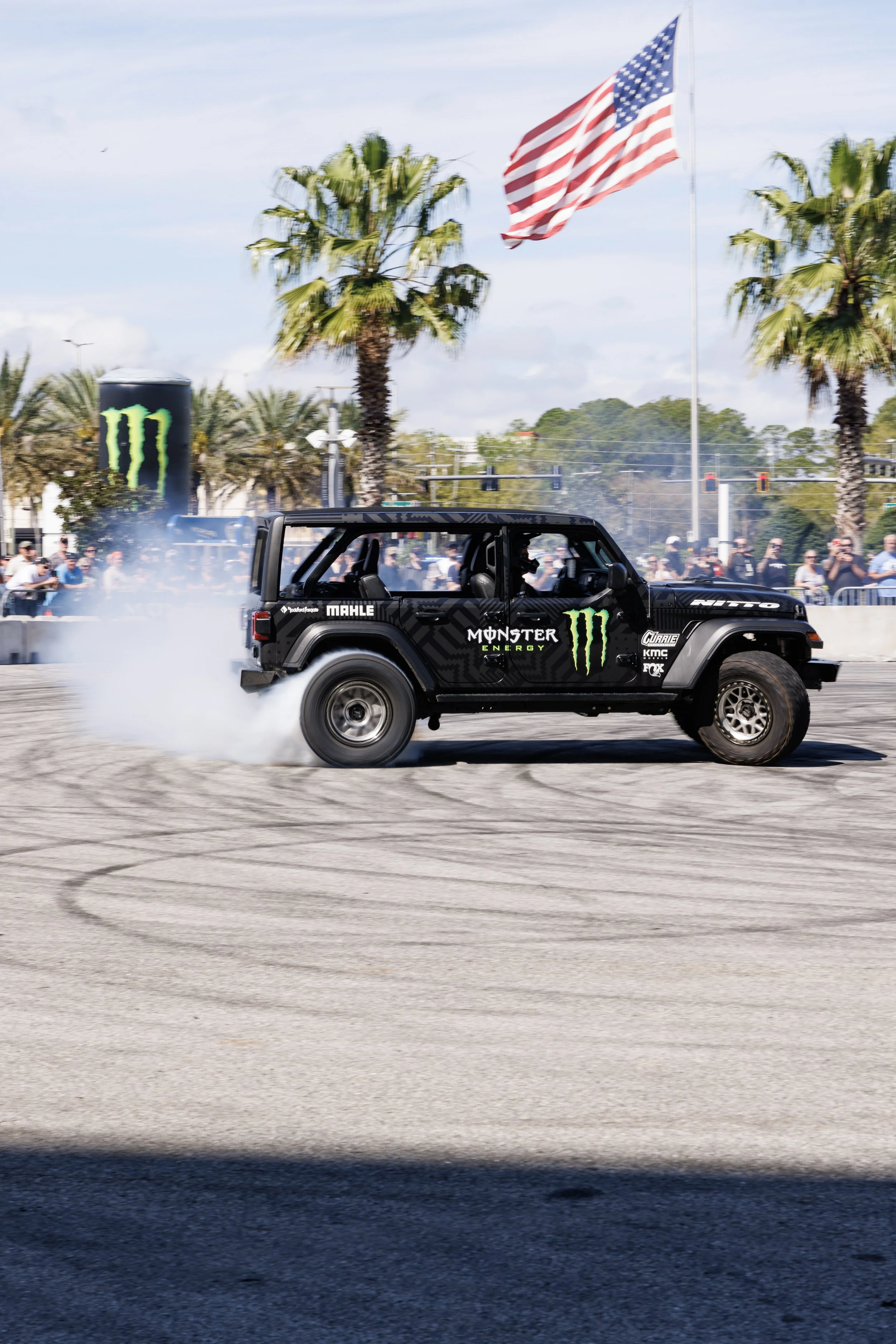 3_2_CaseyCurrie_DaytonaBikeWeek_DaytonaBeachFL_DriftJeep_NoCrop_015.jpg
