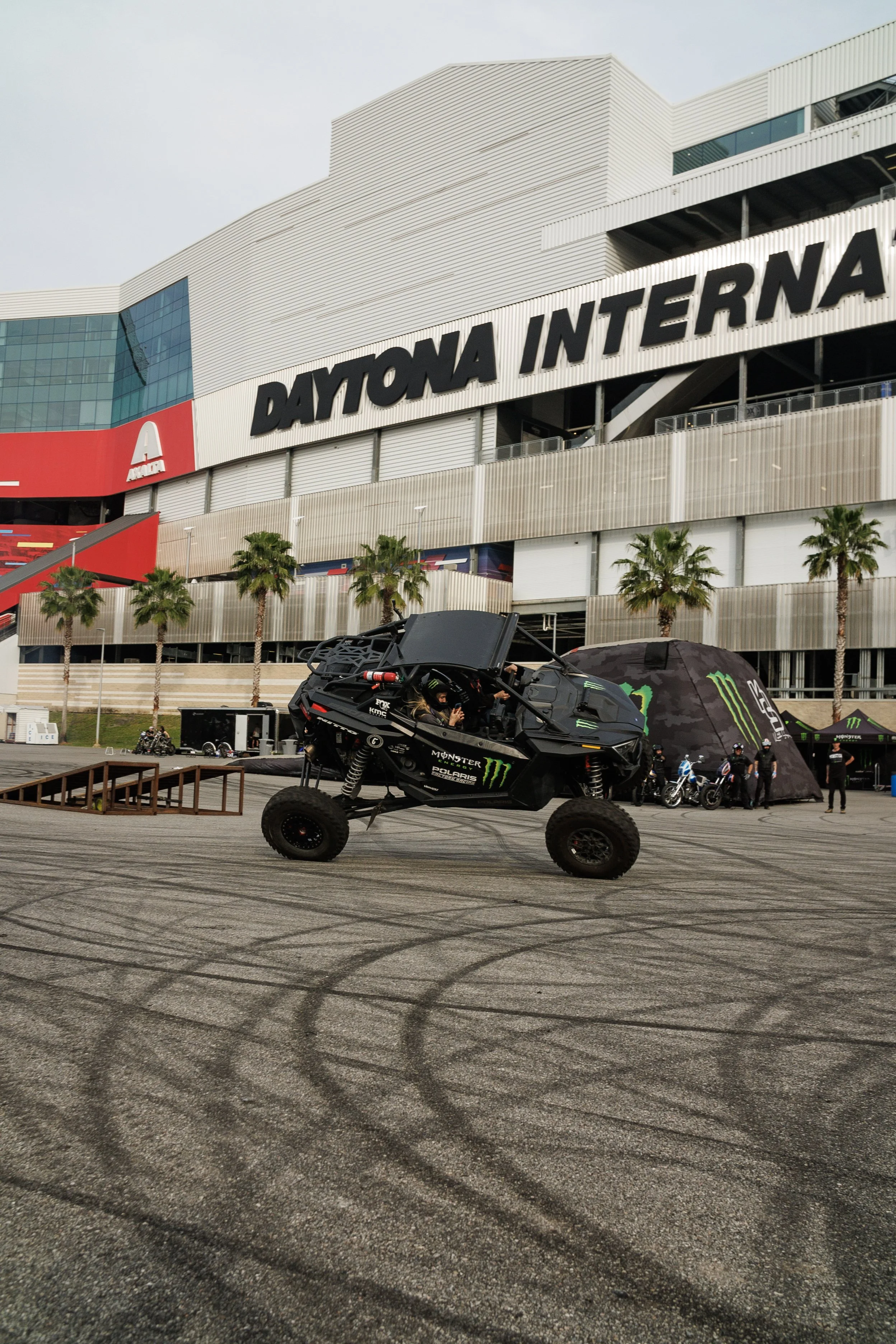3_2_CaseyCurrie_DaytonaBikeWeek_DaytonaBeachFL_PolarisRZRProR_NoCrop_006.jpg