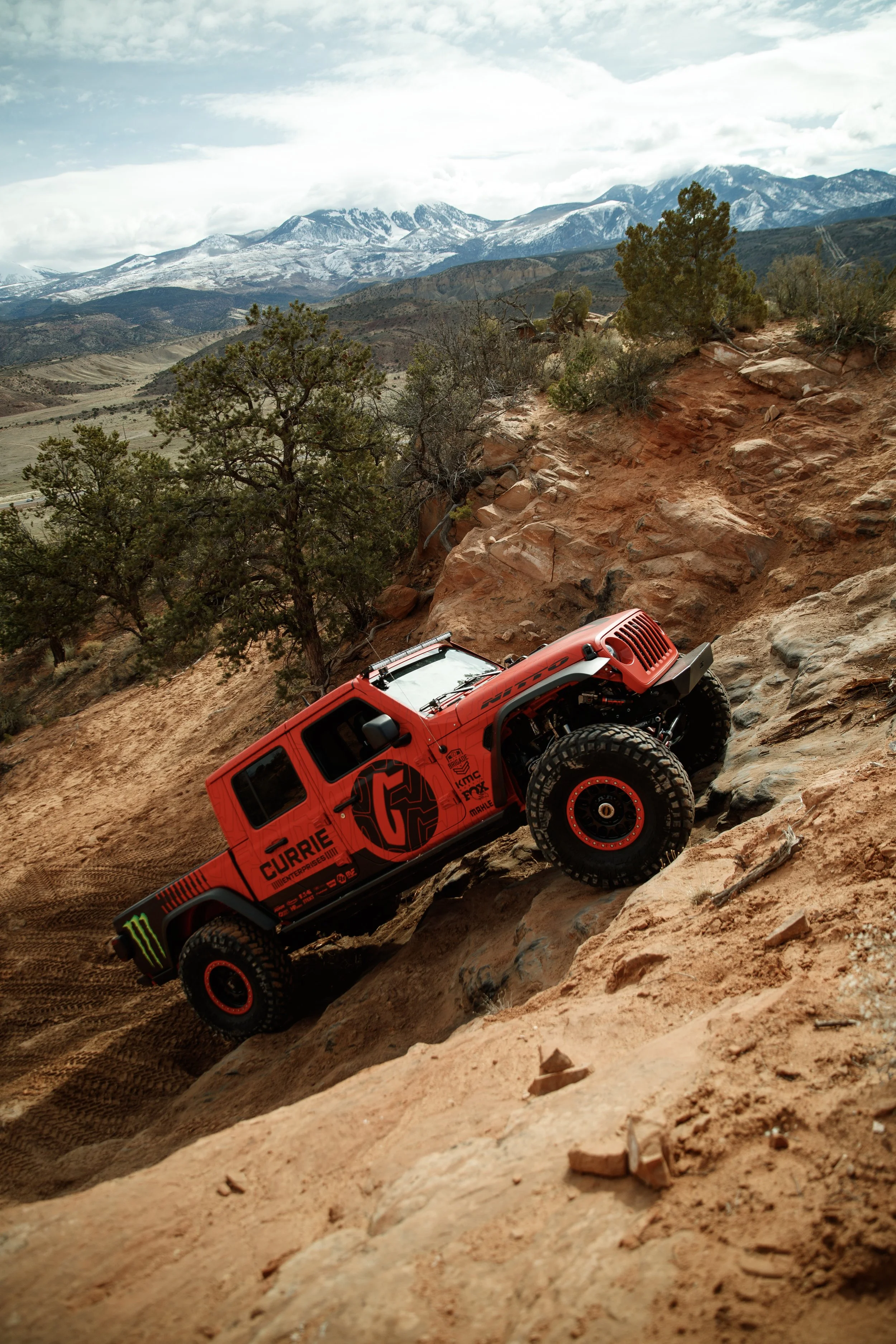 3_26_CaseyCurrie_MoabEJS_MoabUT_BehindTheRocks_Jeep_NoCrop_007.jpg