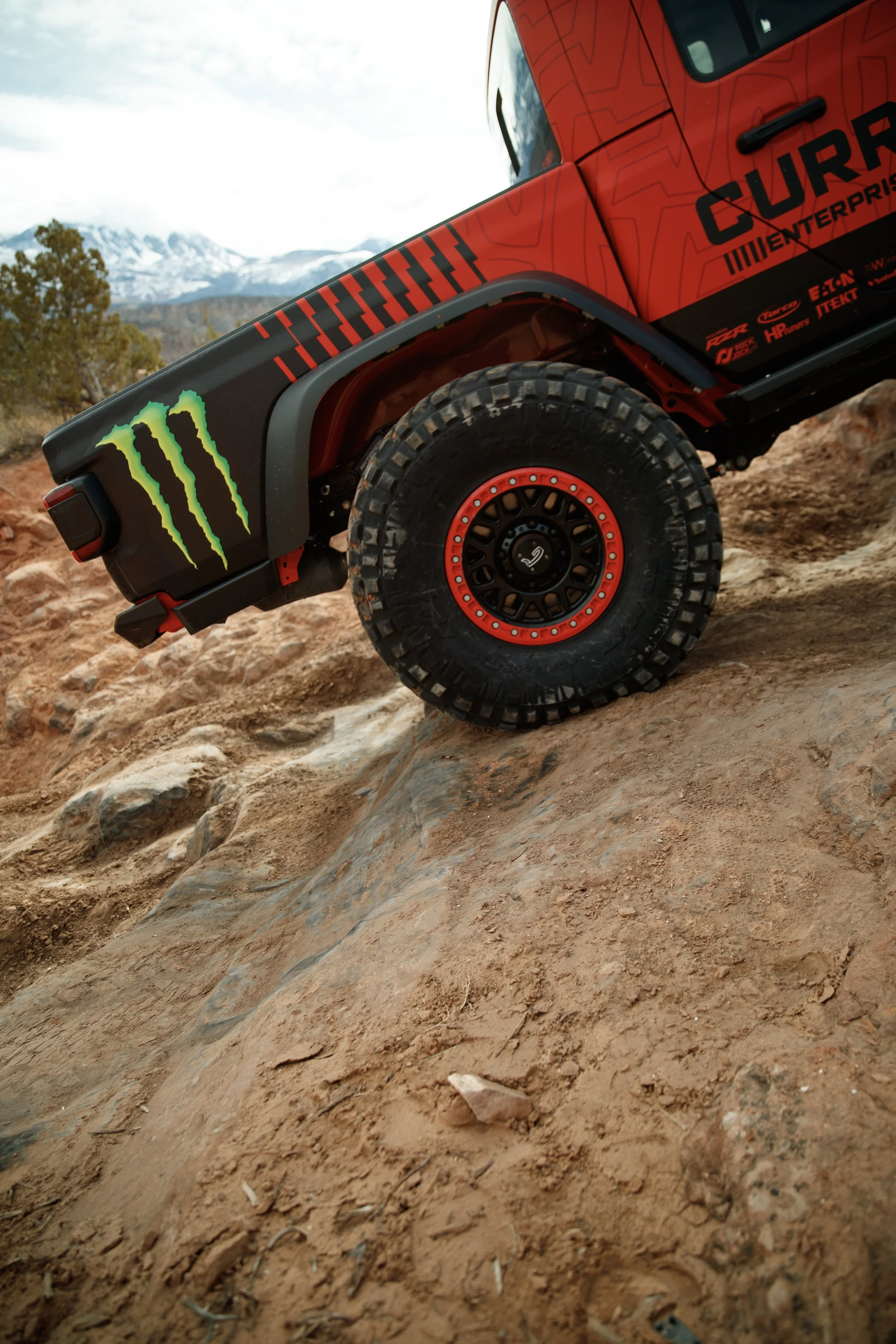 3_26_CaseyCurrie_MoabEJS_MoabUT_BehindTheRocks_Jeep_NoCrop_009.jpg