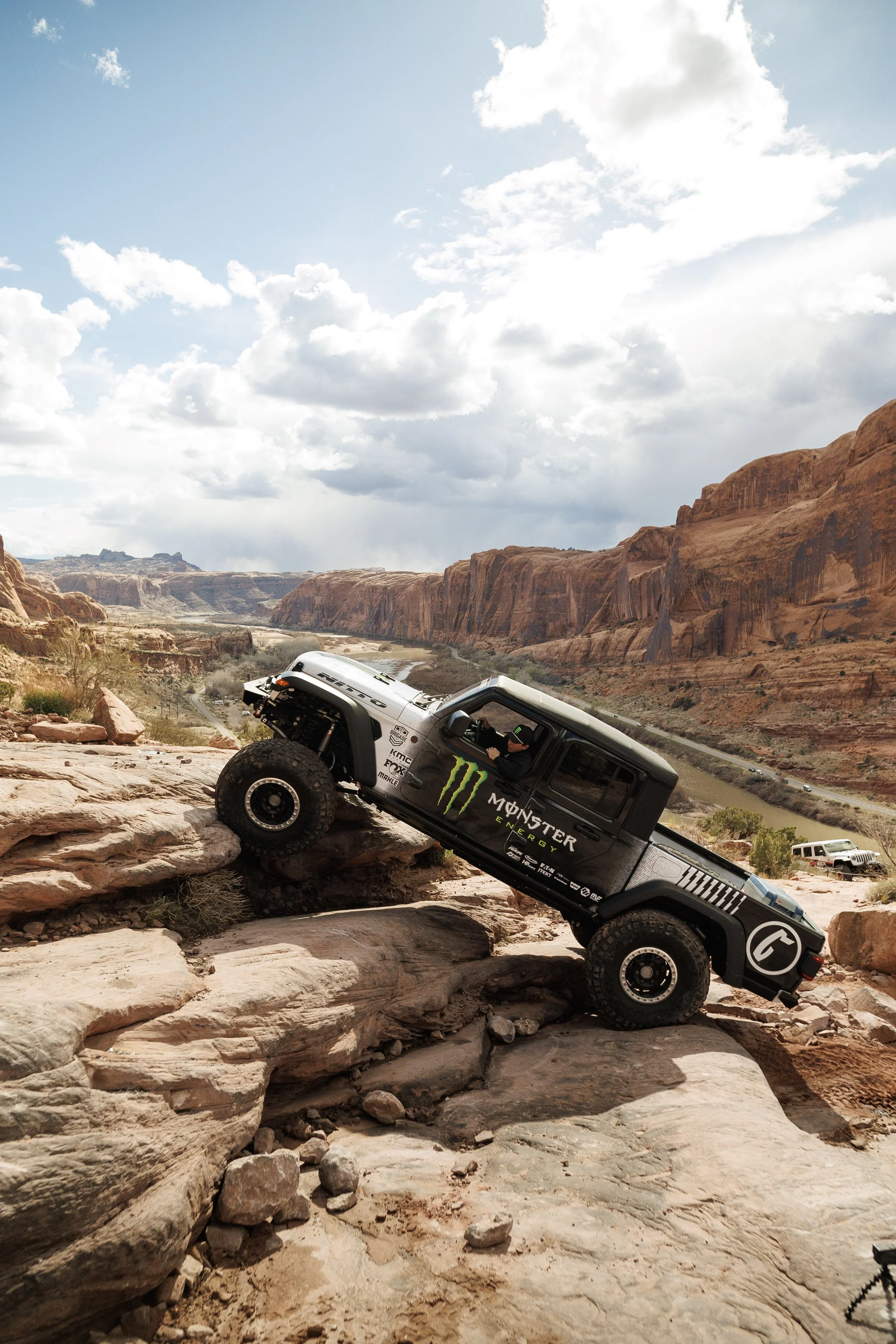 3_26_CaseyCurrie_MoabEJS_MoabUT_MoabRim_Jeep_NoCrop_002.jpg