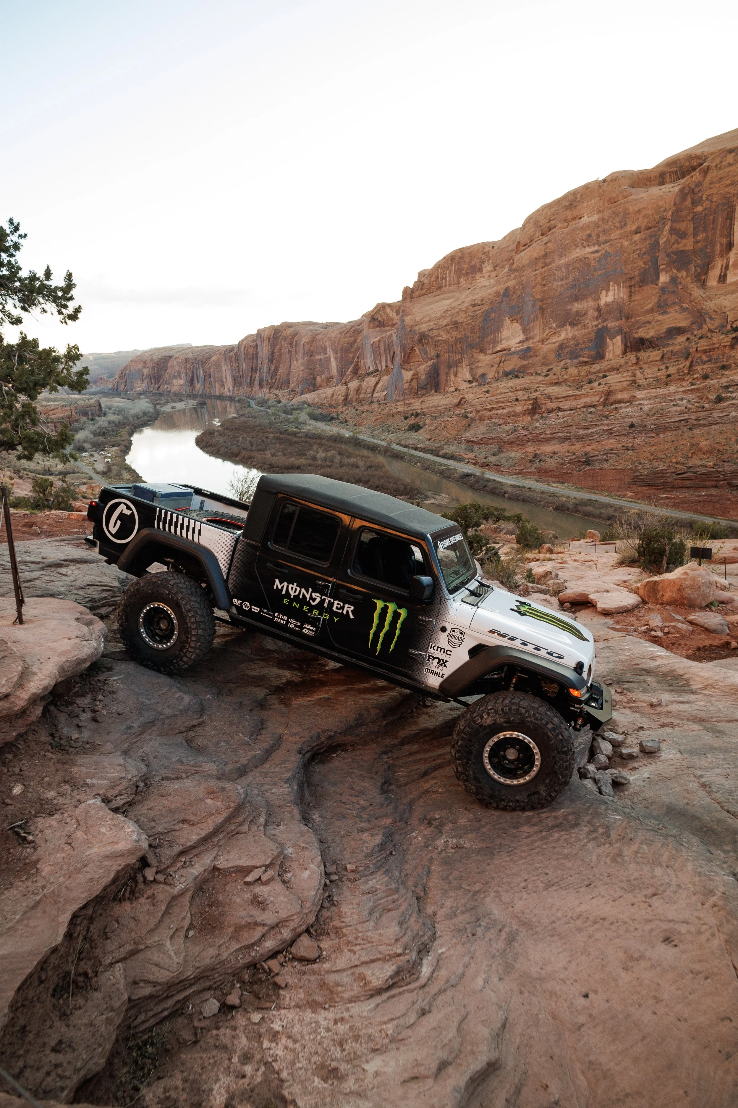 3_26_CaseyCurrie_MoabEJS_MoabUT_MoabRim_Jeep_NoCrop_026.jpg