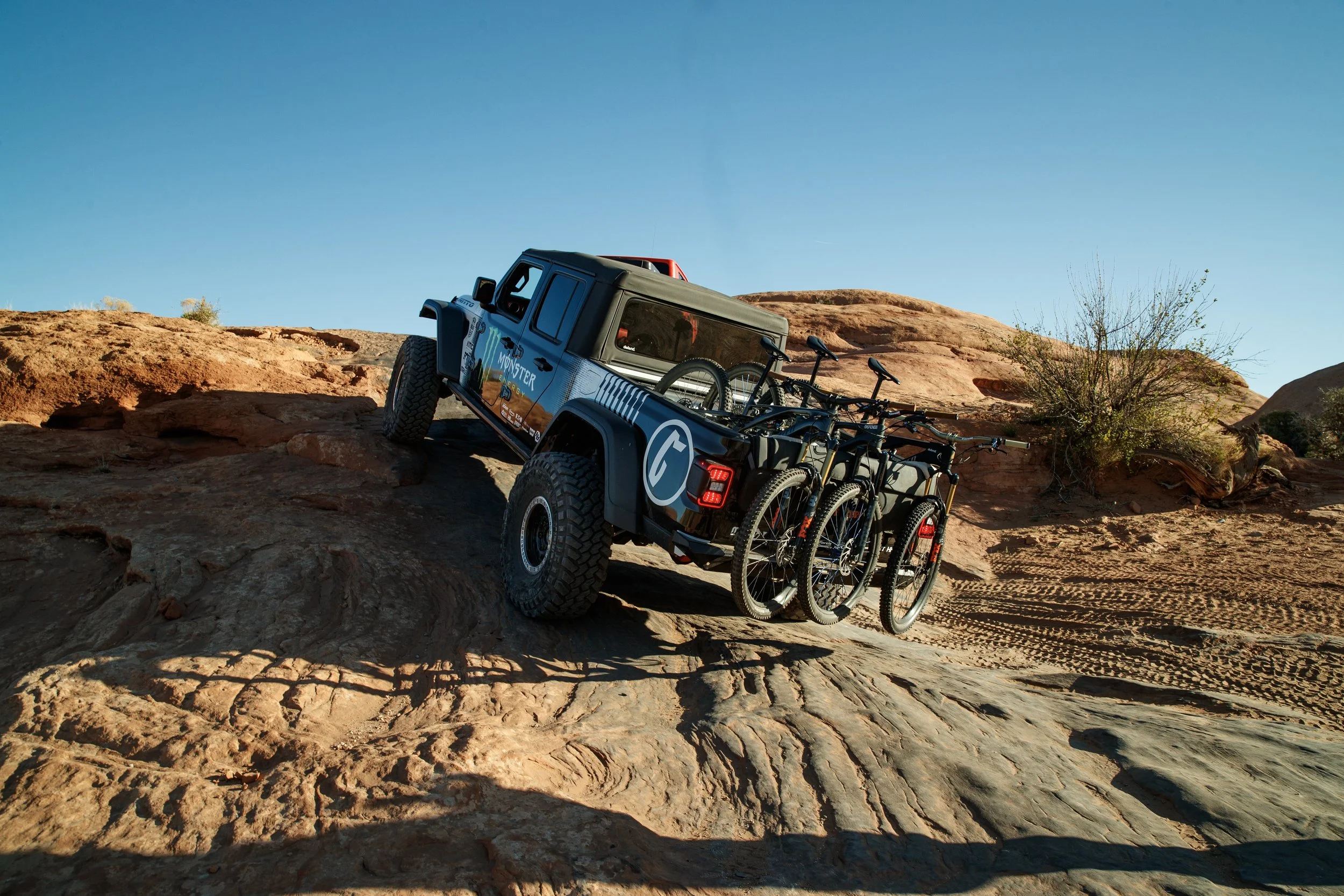 3_27_CaseyCurrie_MoabEJS_MoabUT_PoisonSpider_Jeep_NoCrop_006.jpg