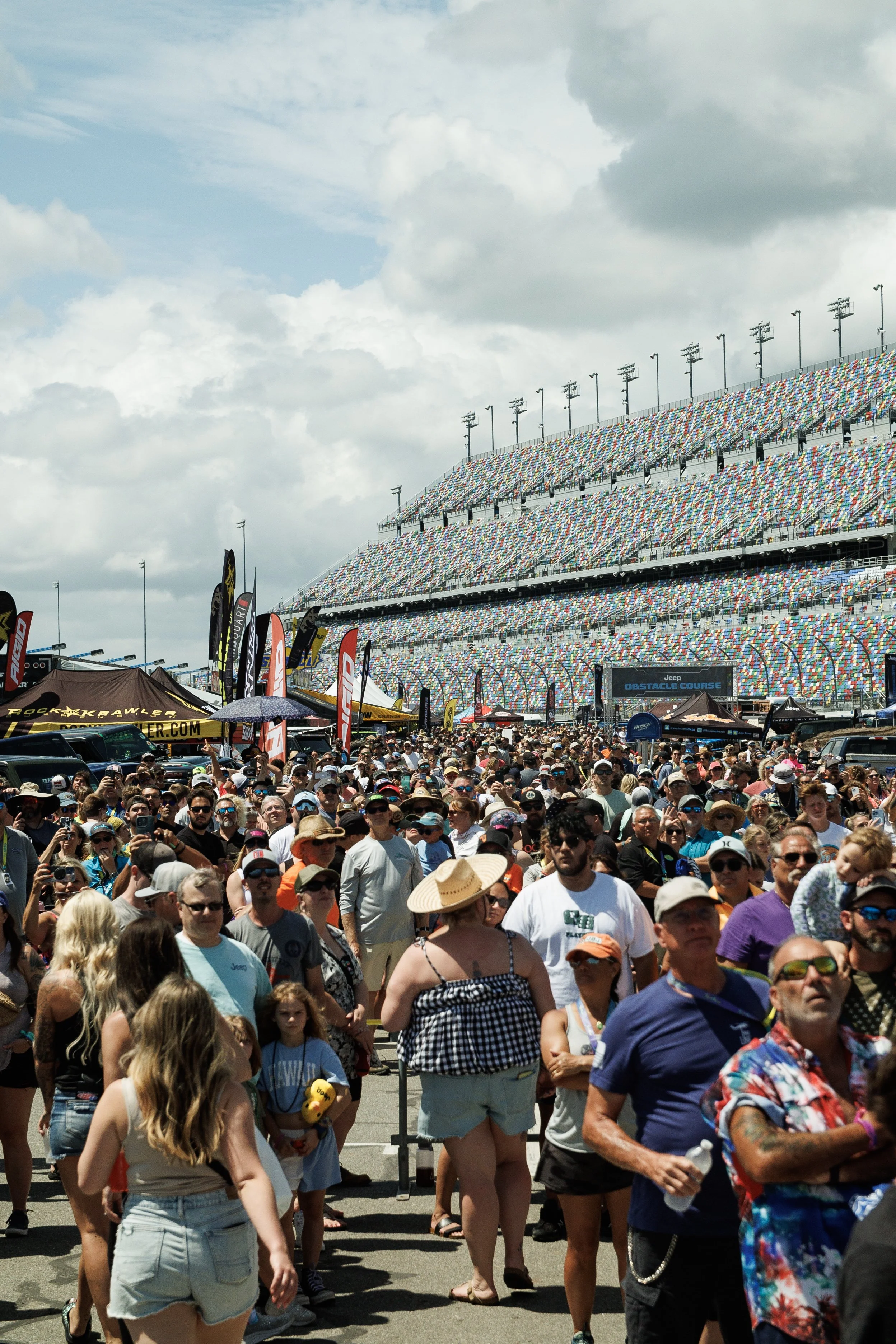 4_23_CaseyCurrie_JeepBeach_DaytonaBeachFL_NoCrop_011.jpg