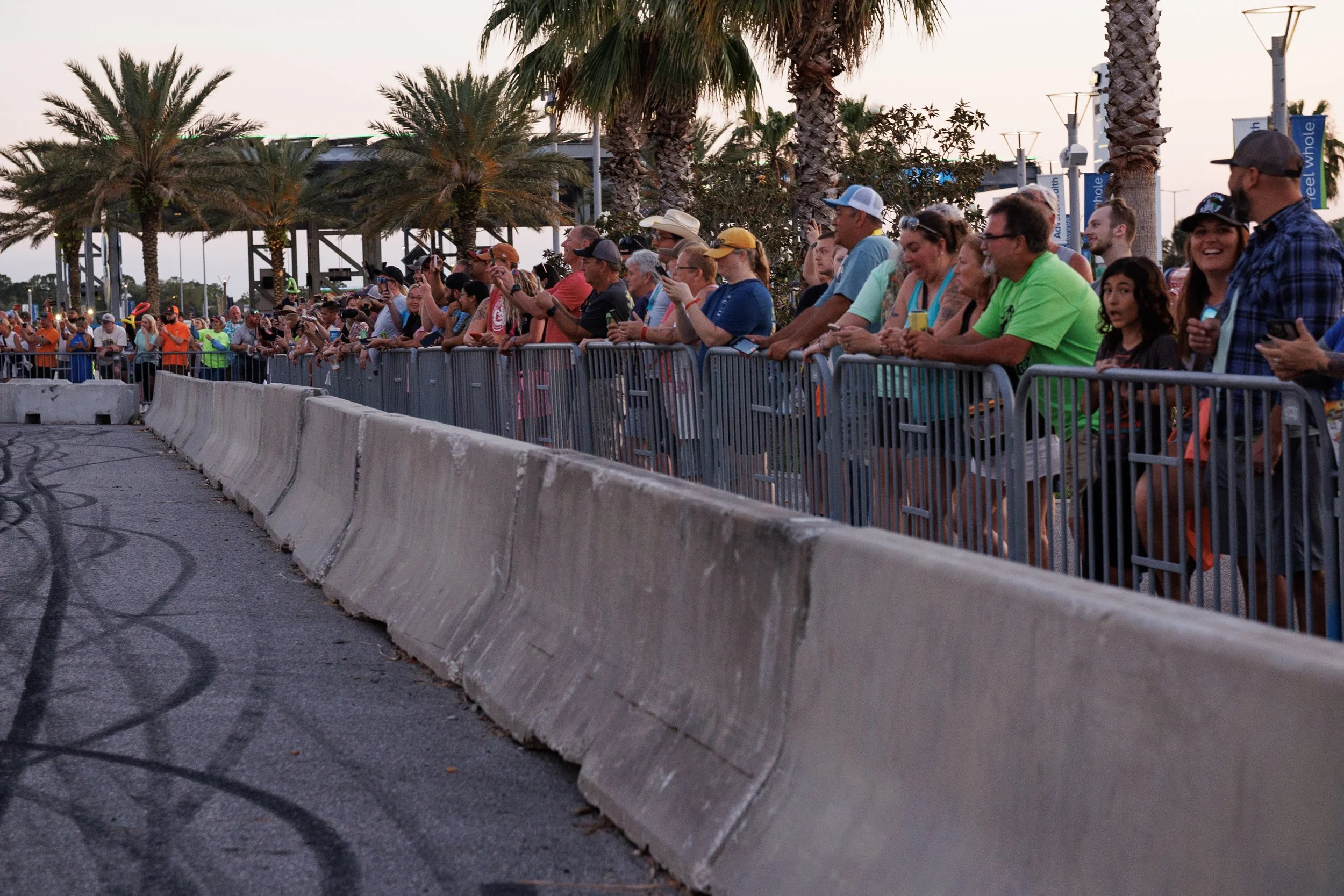 4_23_CaseyCurrie_JeepBeach_DaytonaBeachFL_NoCrop_014.jpg