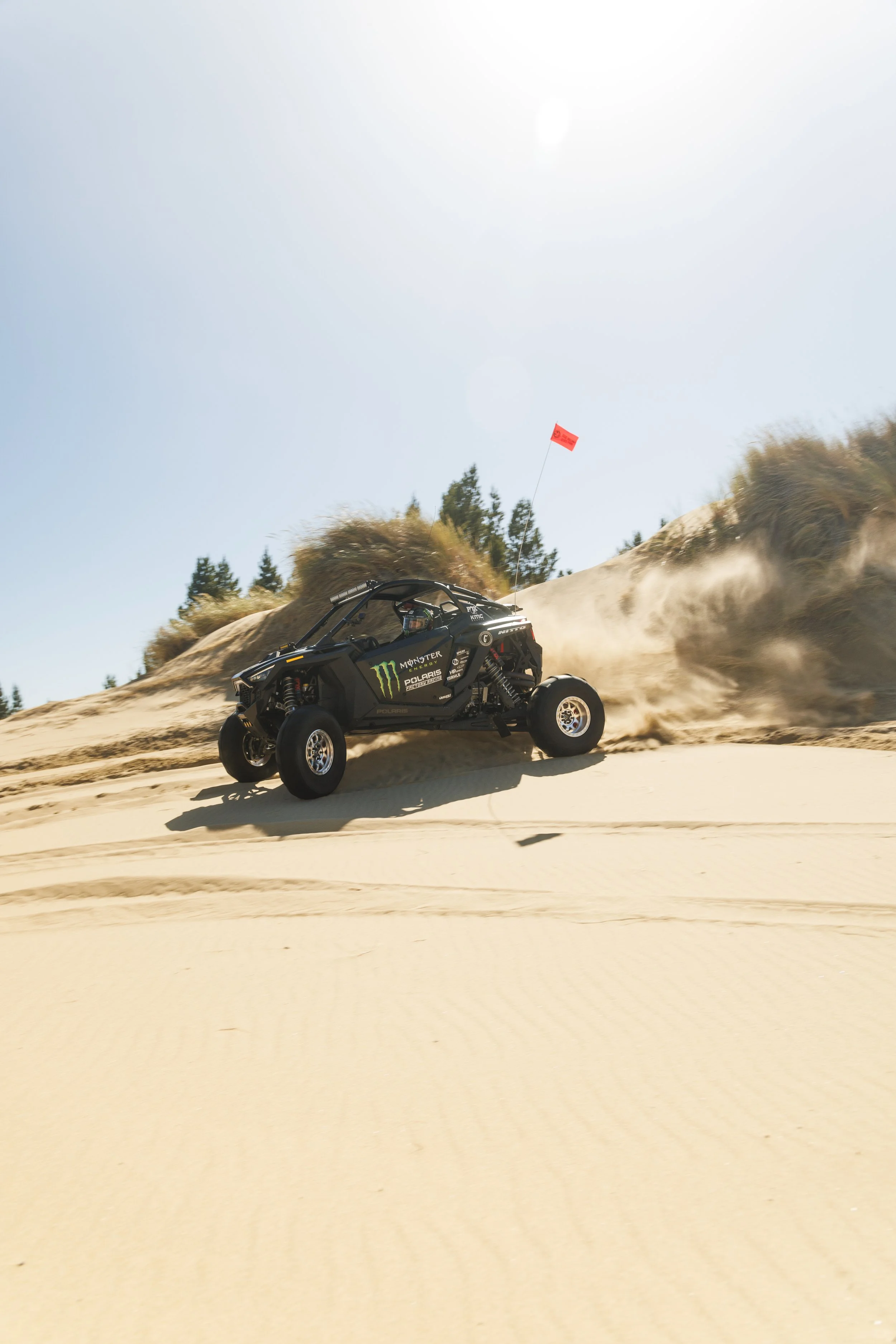 6_26_CaseyCurrie_UTVTakeover_CoosBayOR_PolarisRZRProR_NoCrop_001.jpg