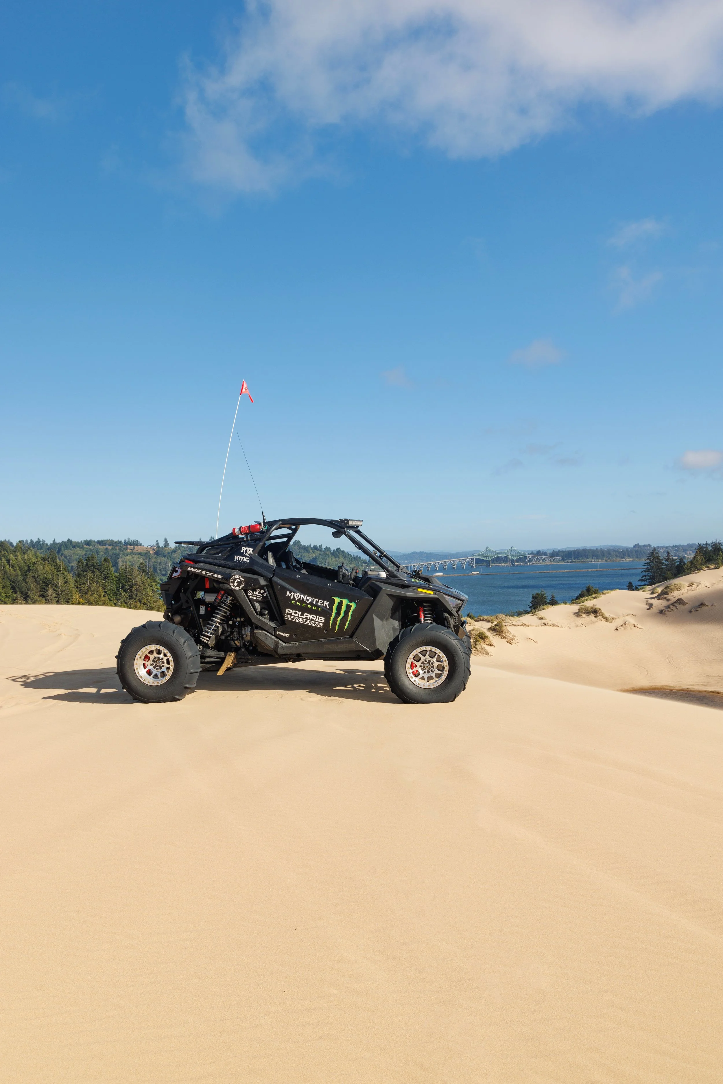 6_26_CaseyCurrie_UTVTakeover_CoosBayOR_PolarisRZRProR_NoCrop_023.jpg