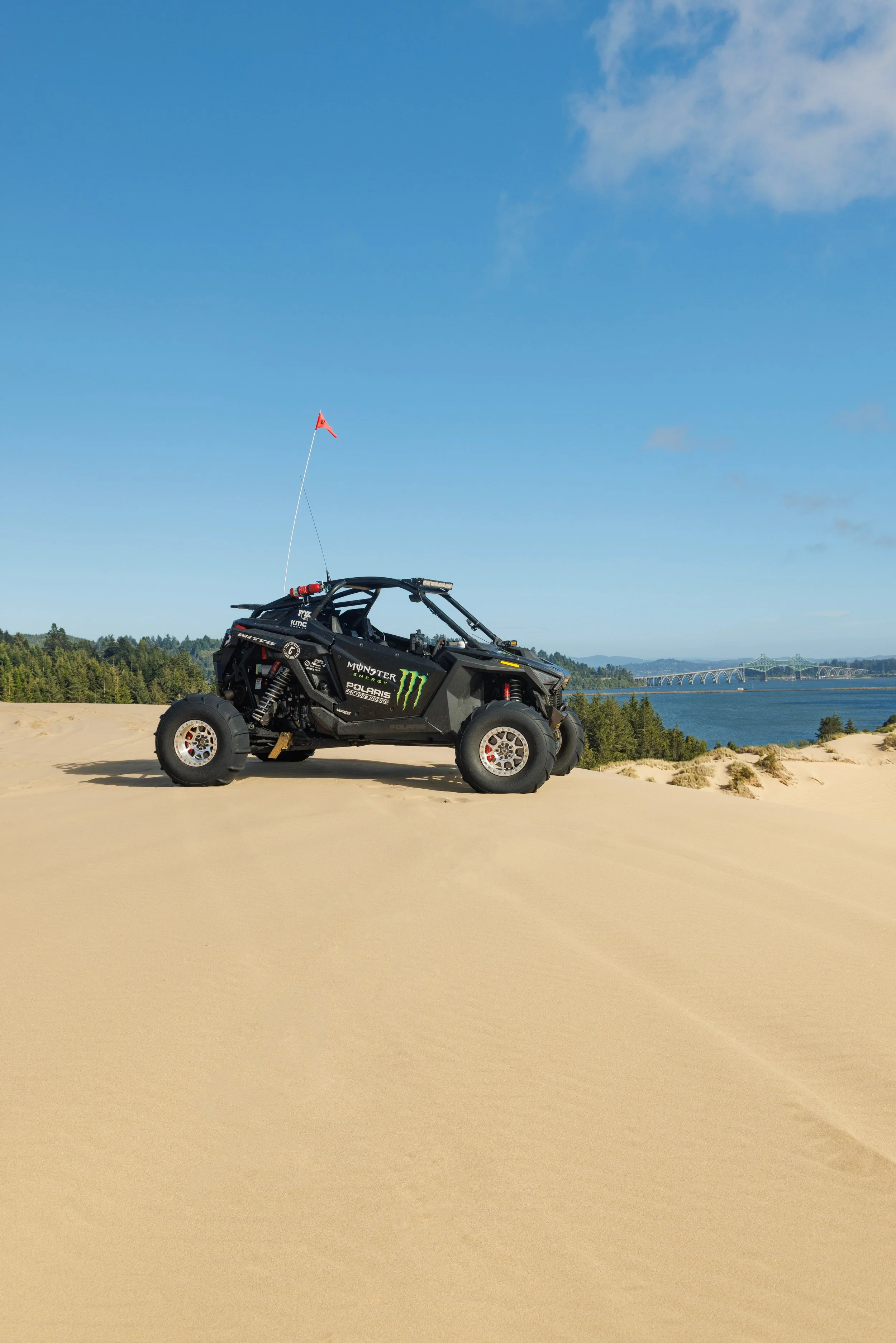 6_26_CaseyCurrie_UTVTakeover_CoosBayOR_PolarisRZRProR_NoCrop_024.jpg